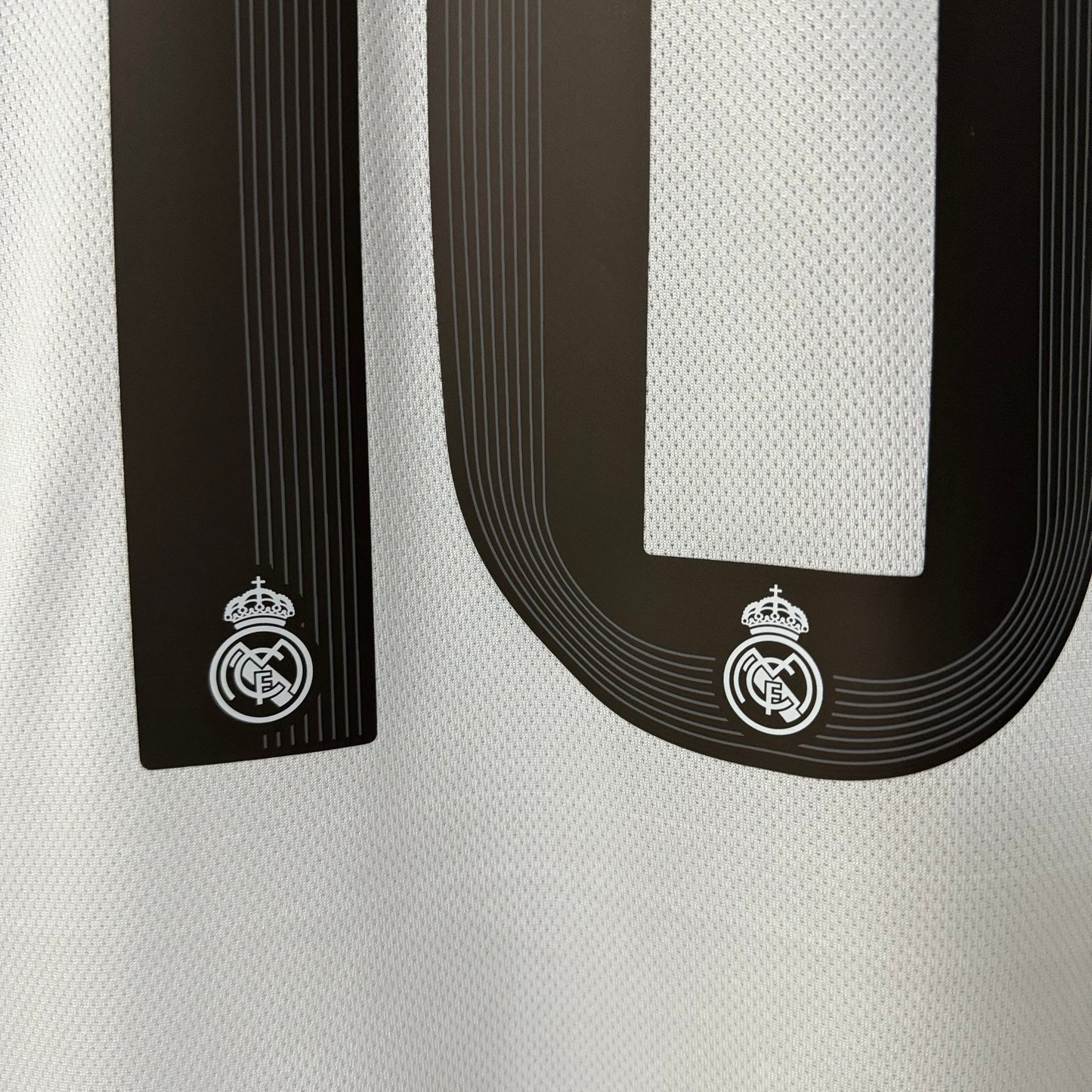 Real Madrid 2025/26 Home Jersey – Player Edition