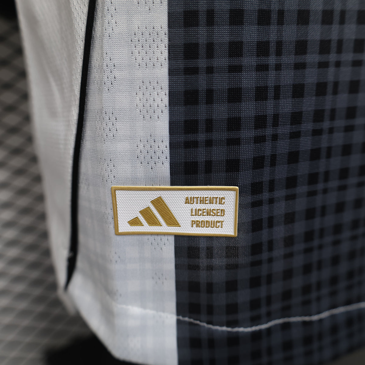 Newcastle United 2025/26 Home Jersey – Player Edition