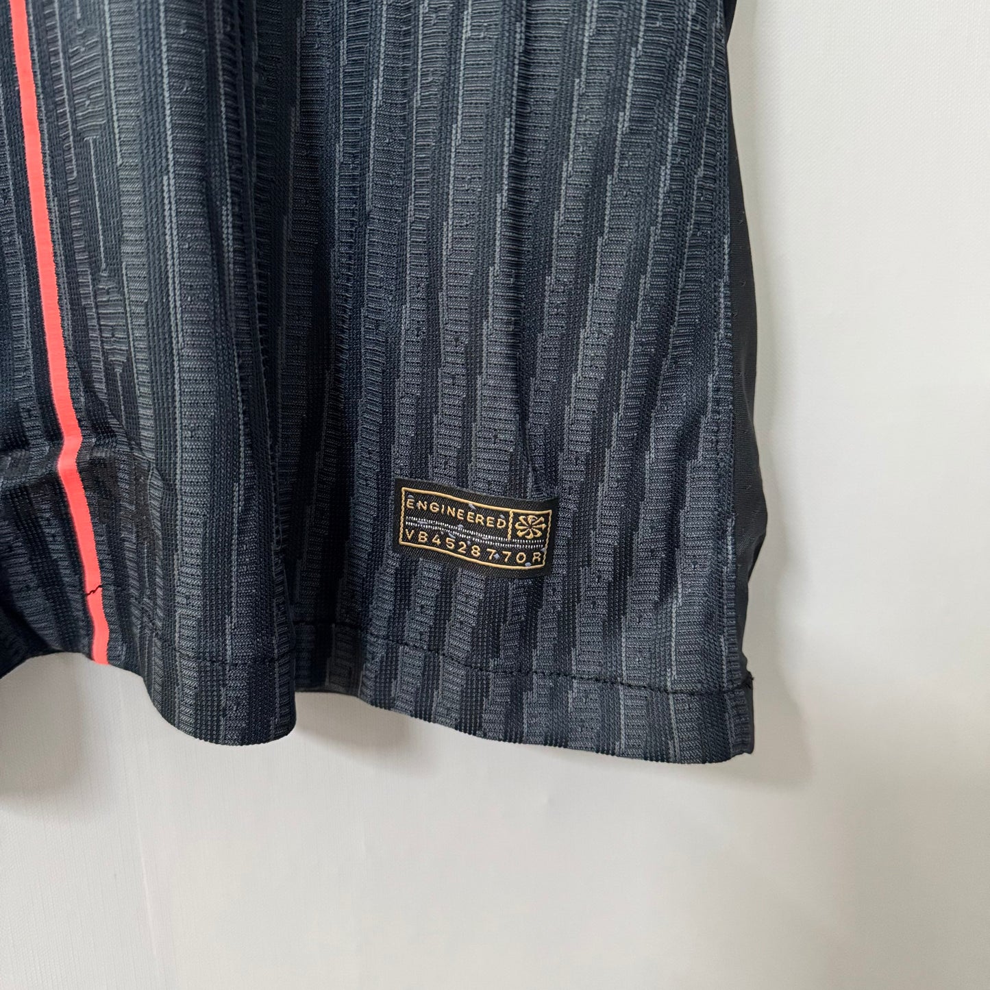 Paris Saint-Germain 2025/26 Away (Fourth Kit) Jersey – Player Edition