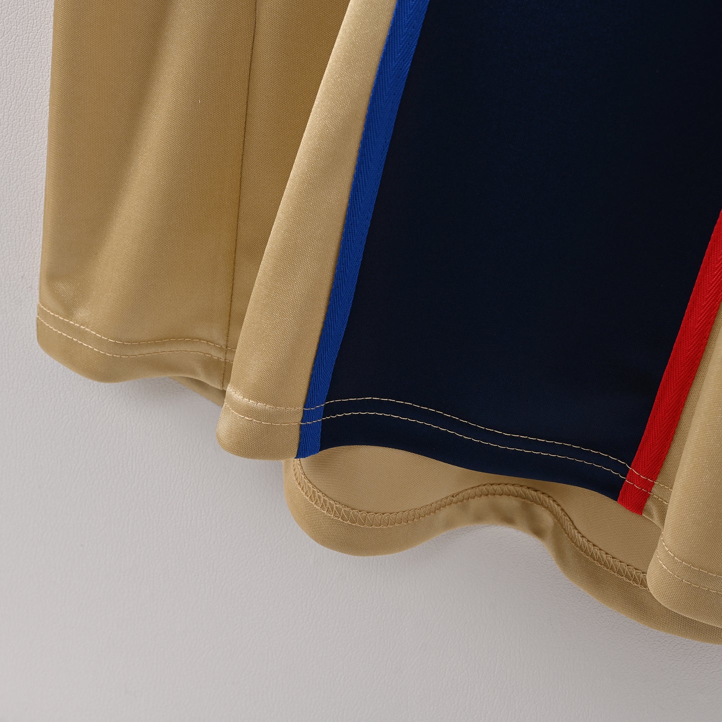Barcelona 2001/02 Away Retro Jersey