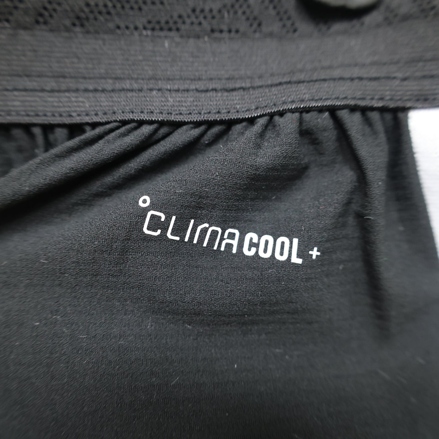 Manchester United 2026/27 Home Shorts – Player Edition