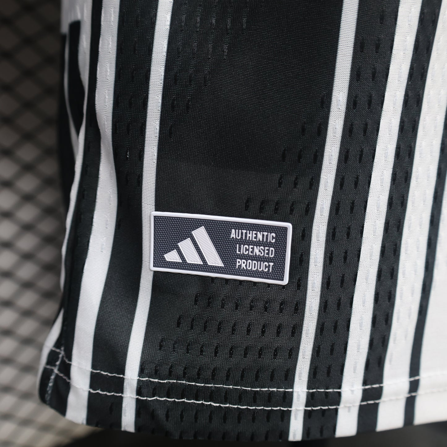 Newcastle United 2026/27 Home Long-Sleeve Jersey – Player Edition