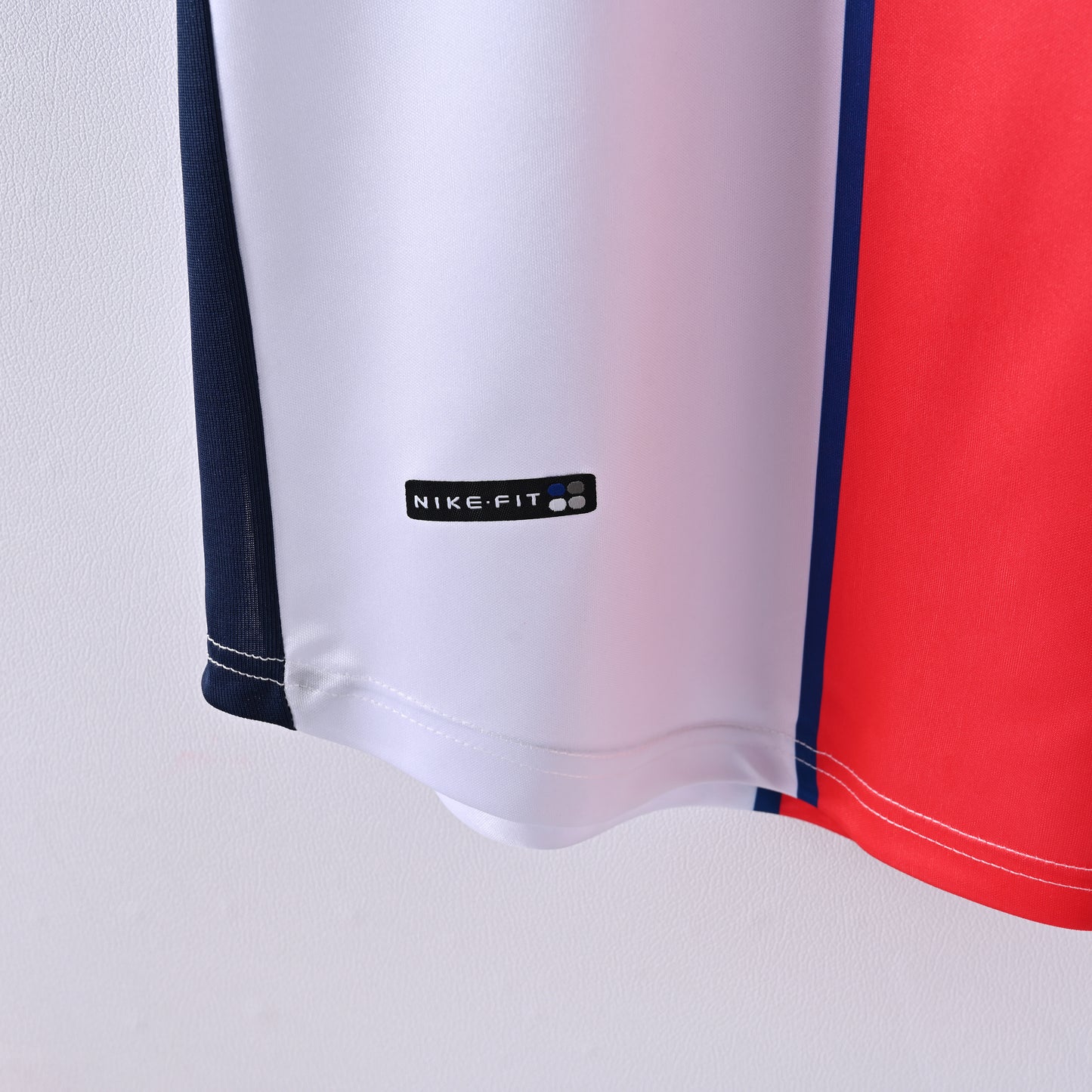 Paris Saint-Germain 1998/99 Away Retro Jersey