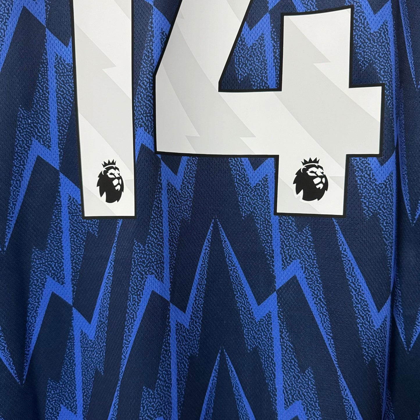 Arsenal 2025/26 Away Jersey – Player Edition