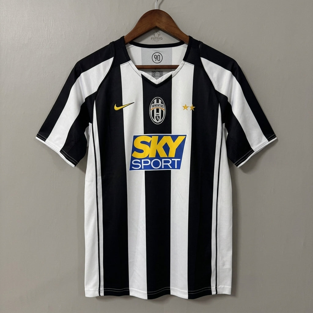 Juventus 2004/05 Home Retro Jersey