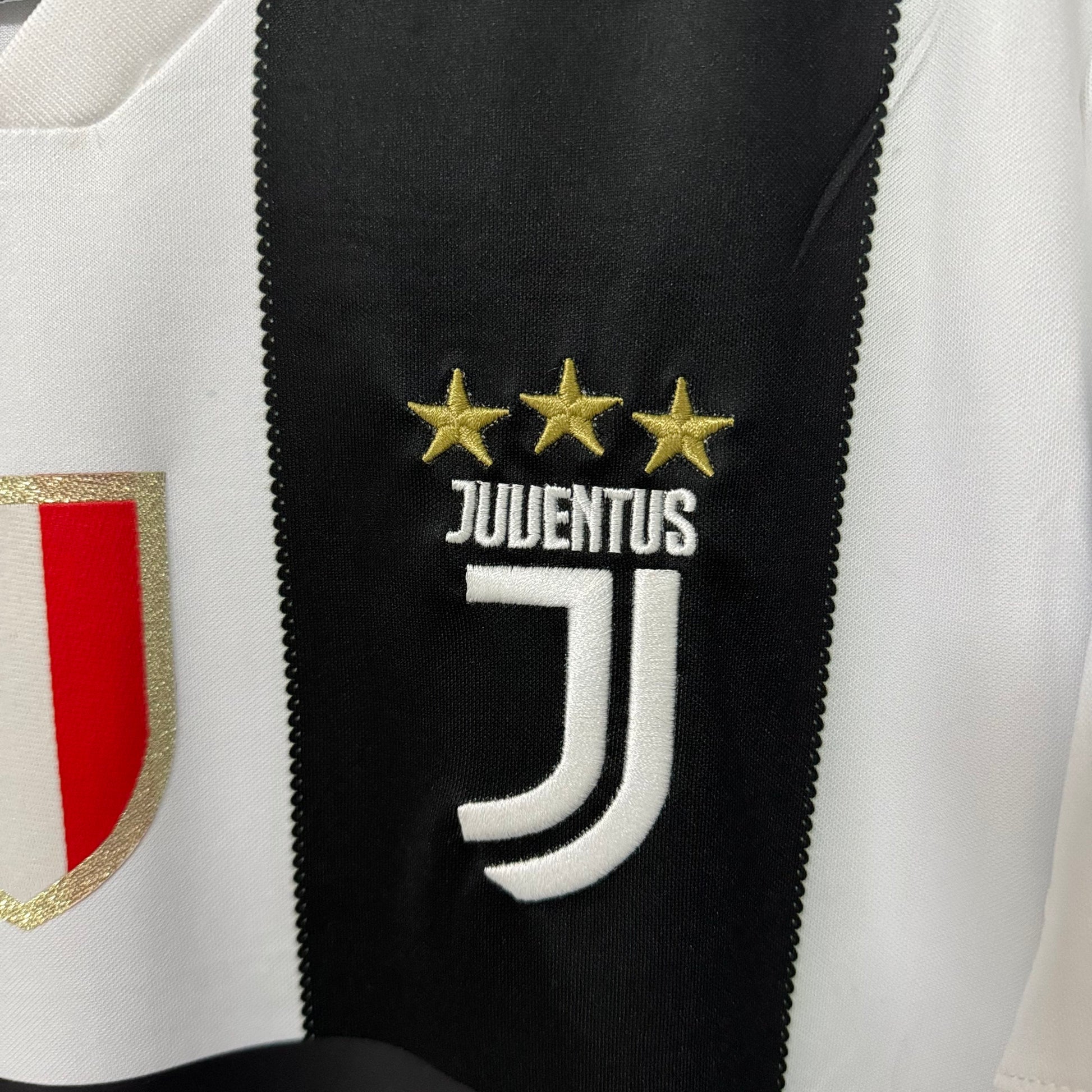Juventus 2018/19 Home Jersey