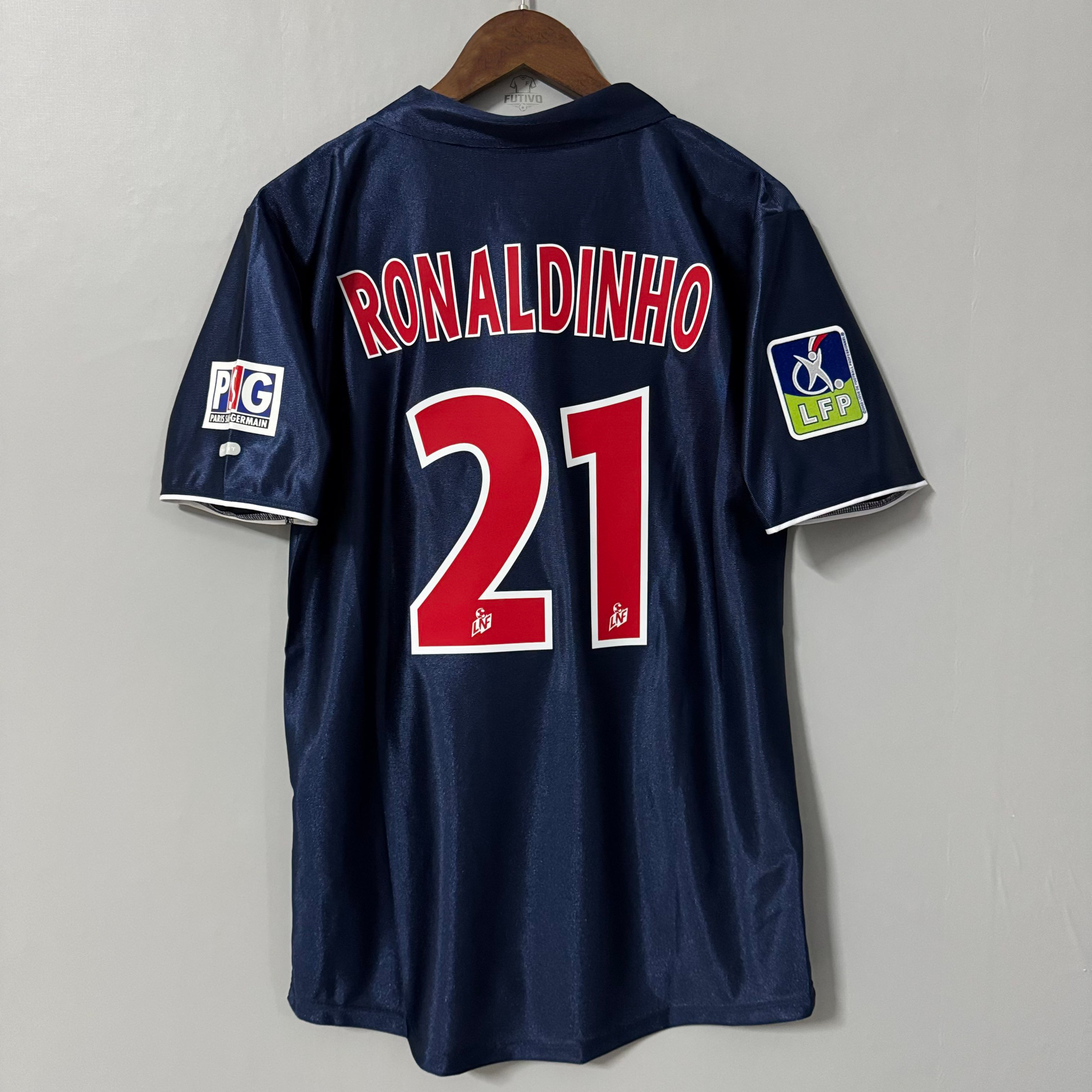 Paris Saint-Germain 2001/02 Home Retro Jersey