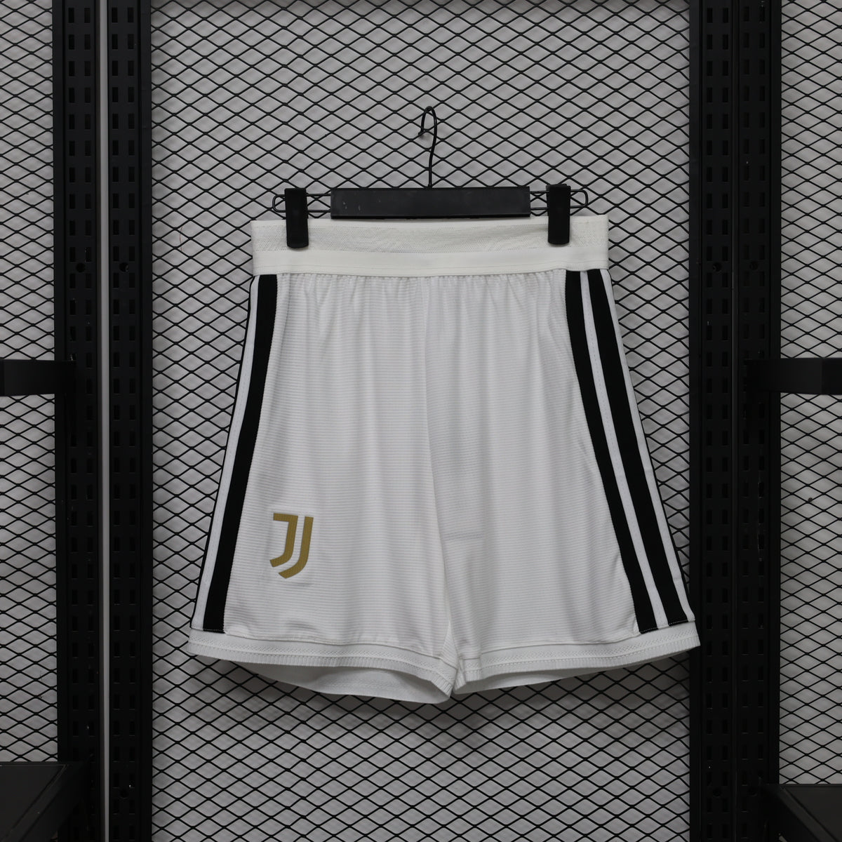 Juventus 2026/27 Home Shorts – Player Edition