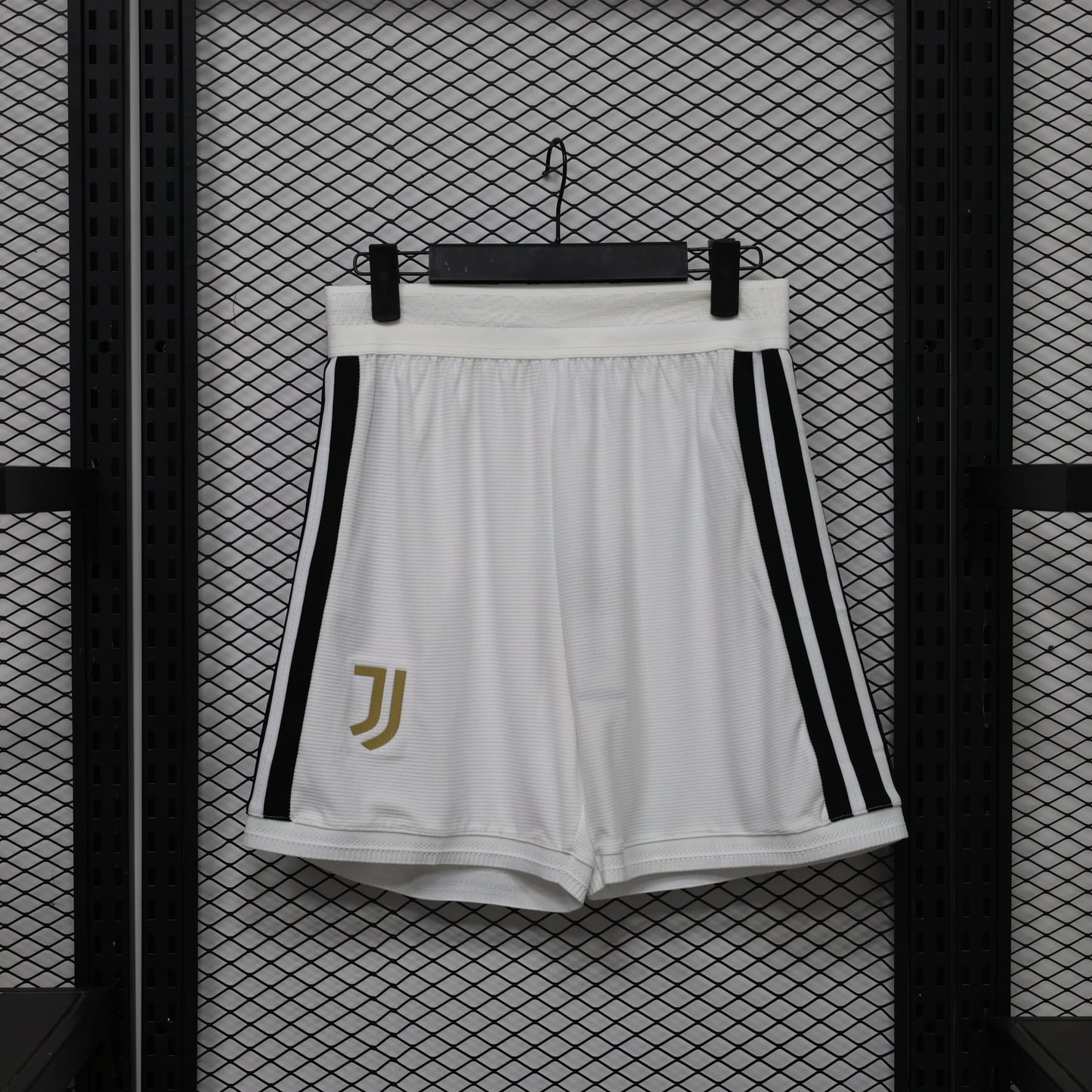 Juventus 2026/27 Home Shorts – Player Edition