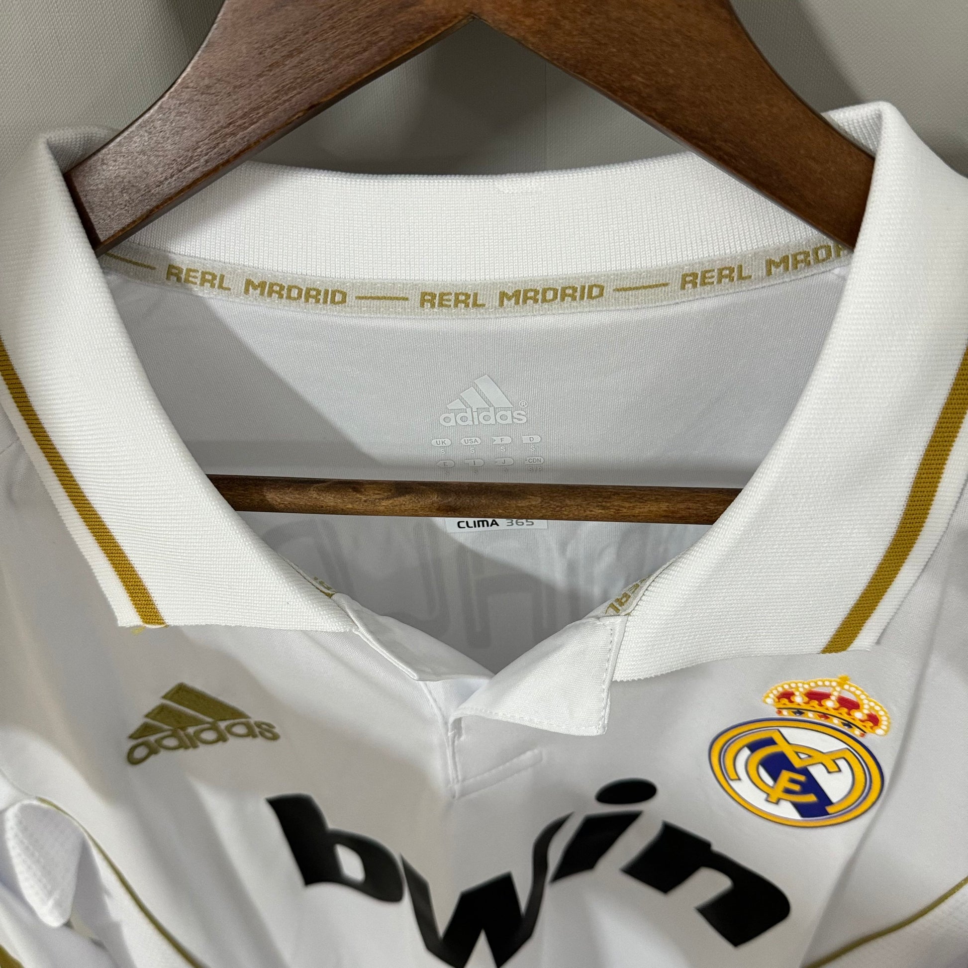 Real Madrid 2011/12 Home Long-Sleeve Retro Jersey