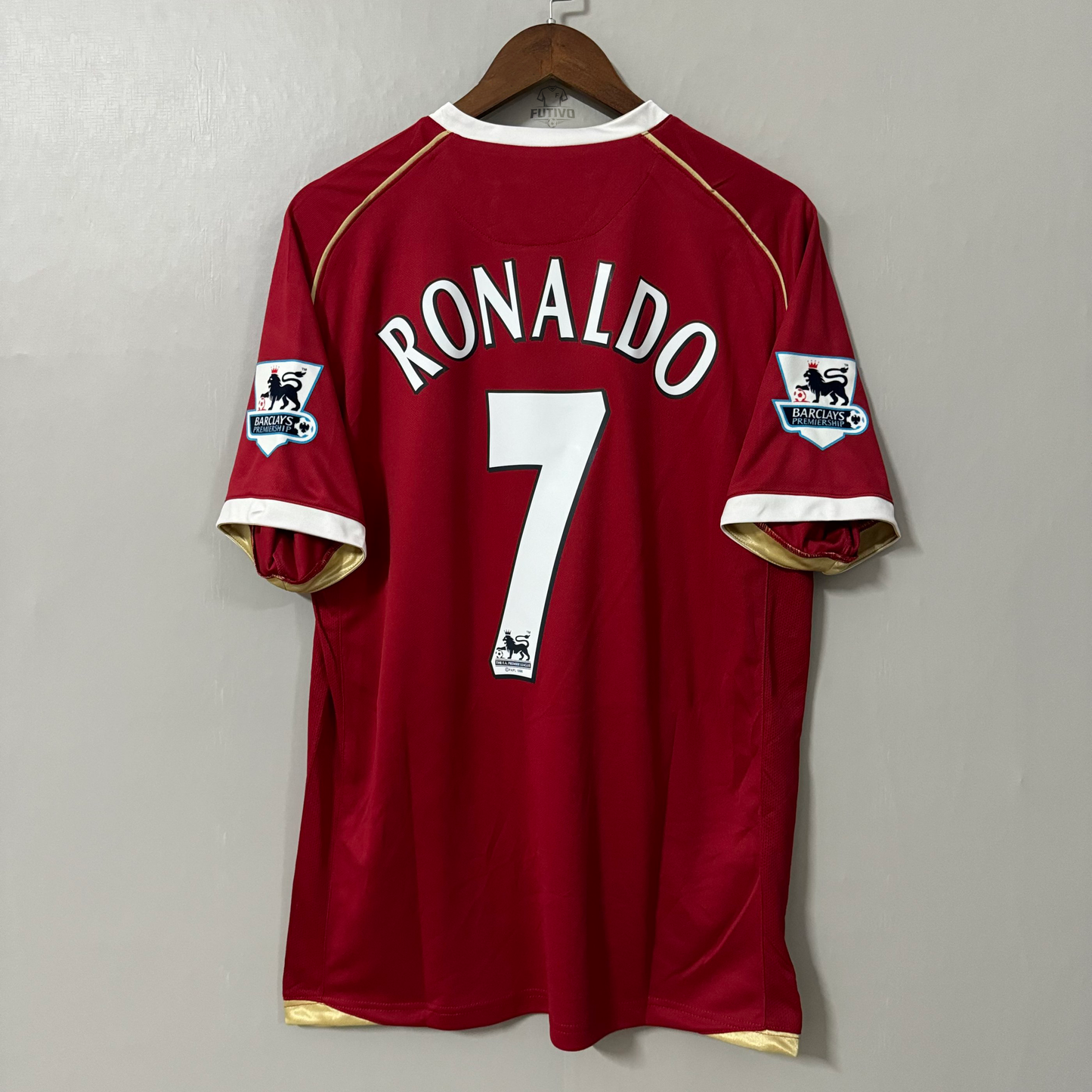 Manchester United 2006/07 Home Retro Jersey