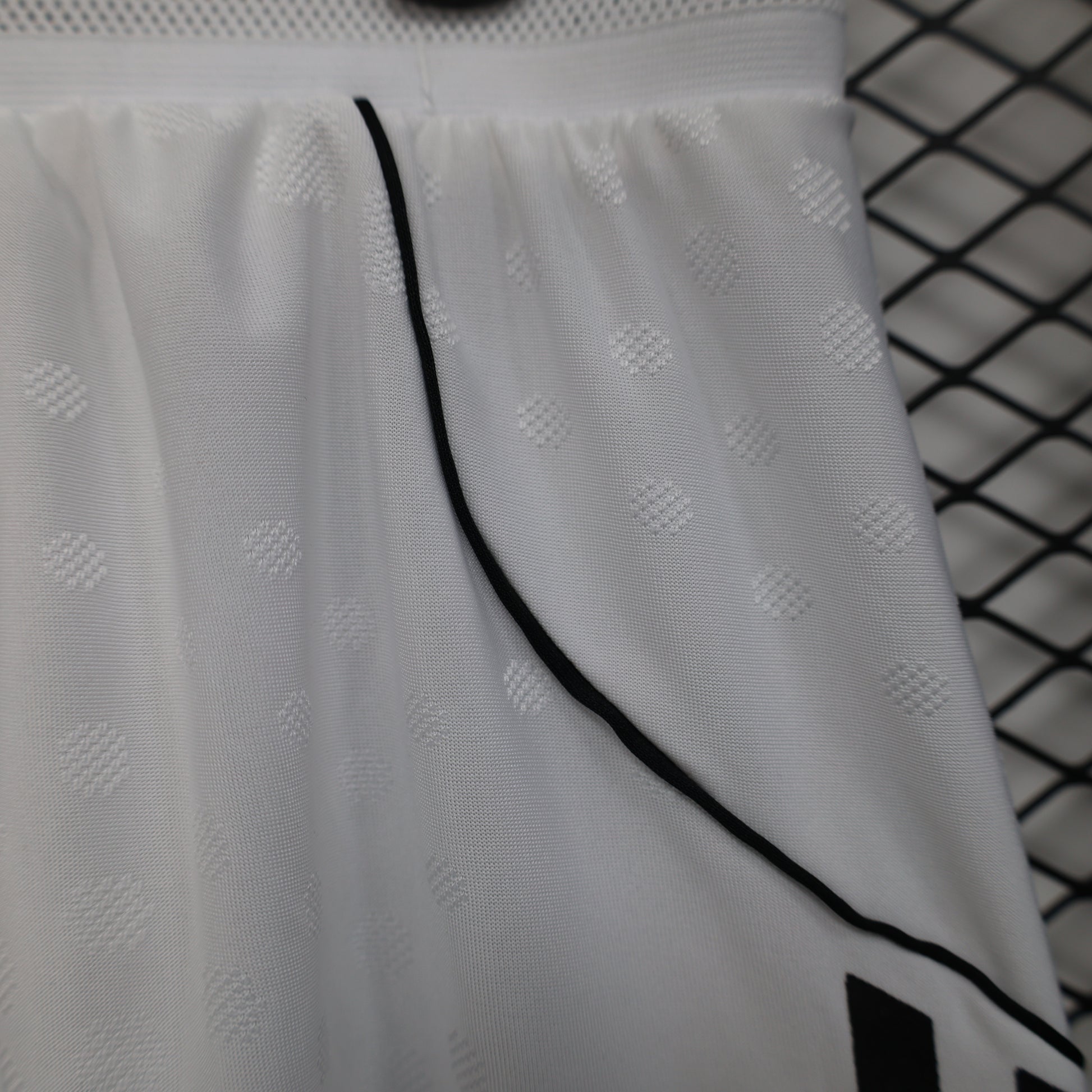 Manchester United 2025/26 Home Shorts – Player Edition