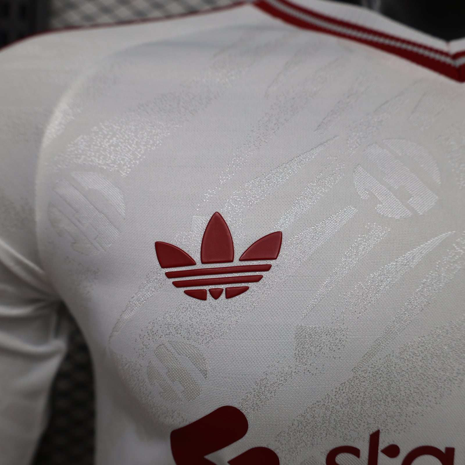 Liverpool 2026/27 Away Long-Sleeve Jersey – Player Edition