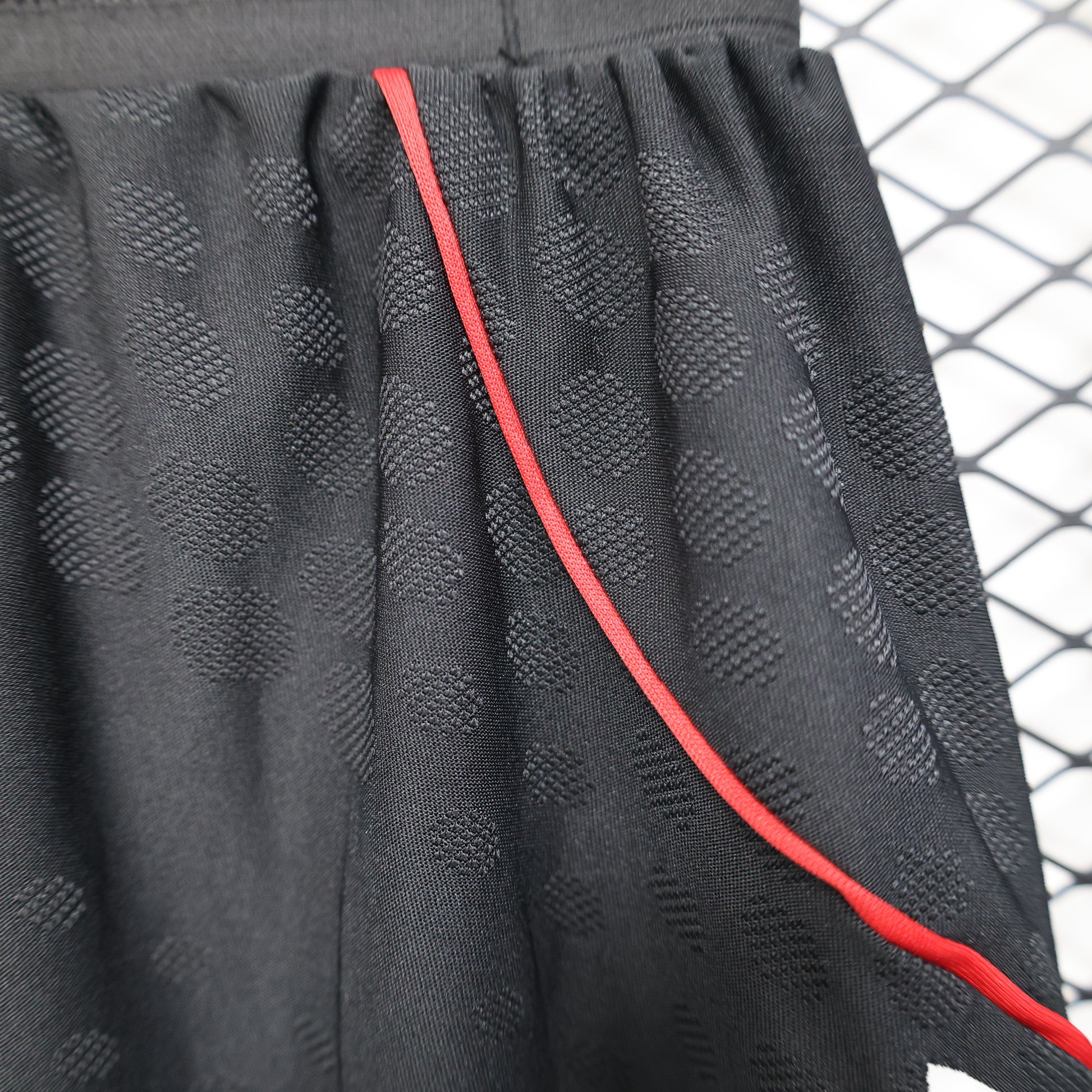Liverpool 2025/26 Away Black Shorts – Player Edition