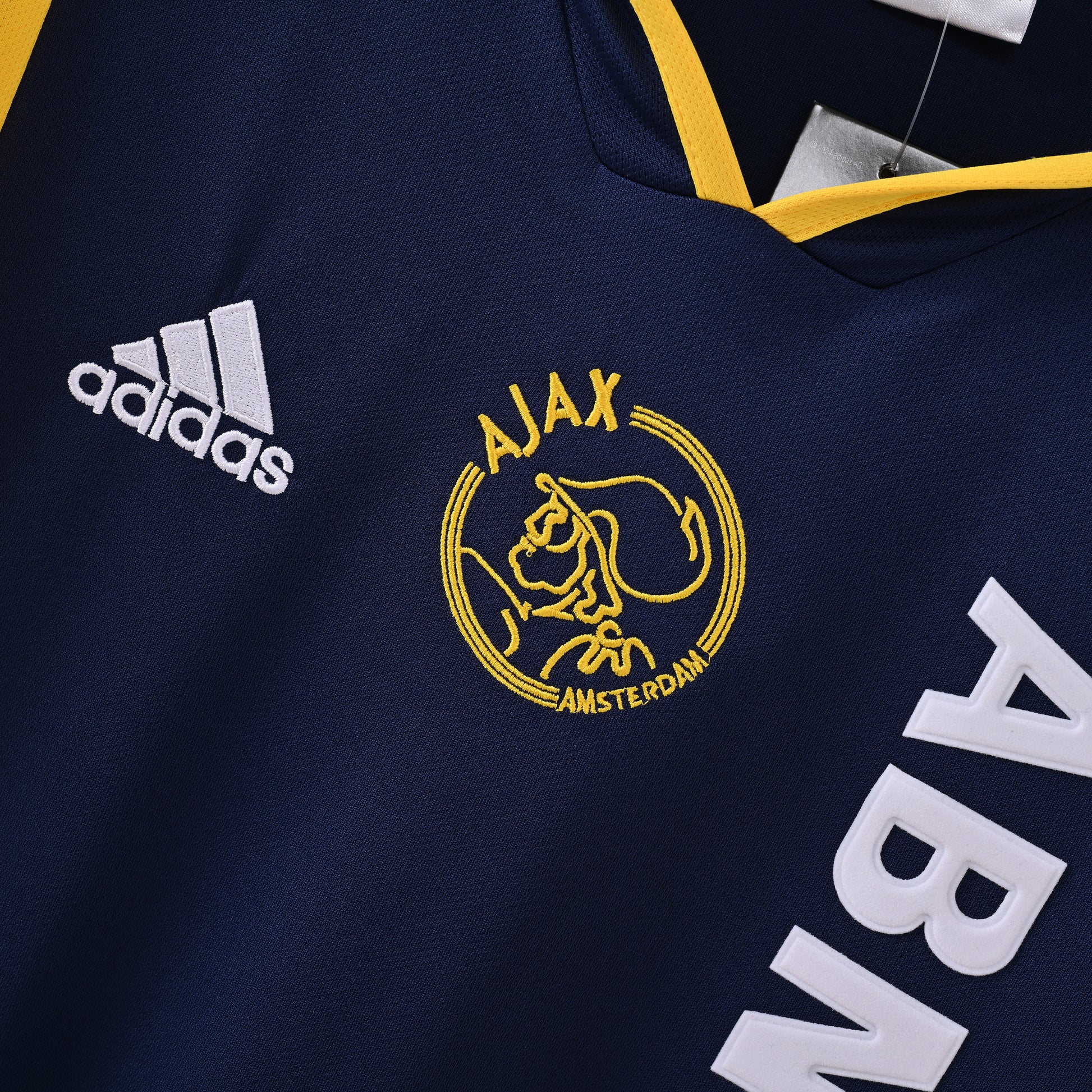 Ajax Amsterdam 2000/01 Away Retro Jersey