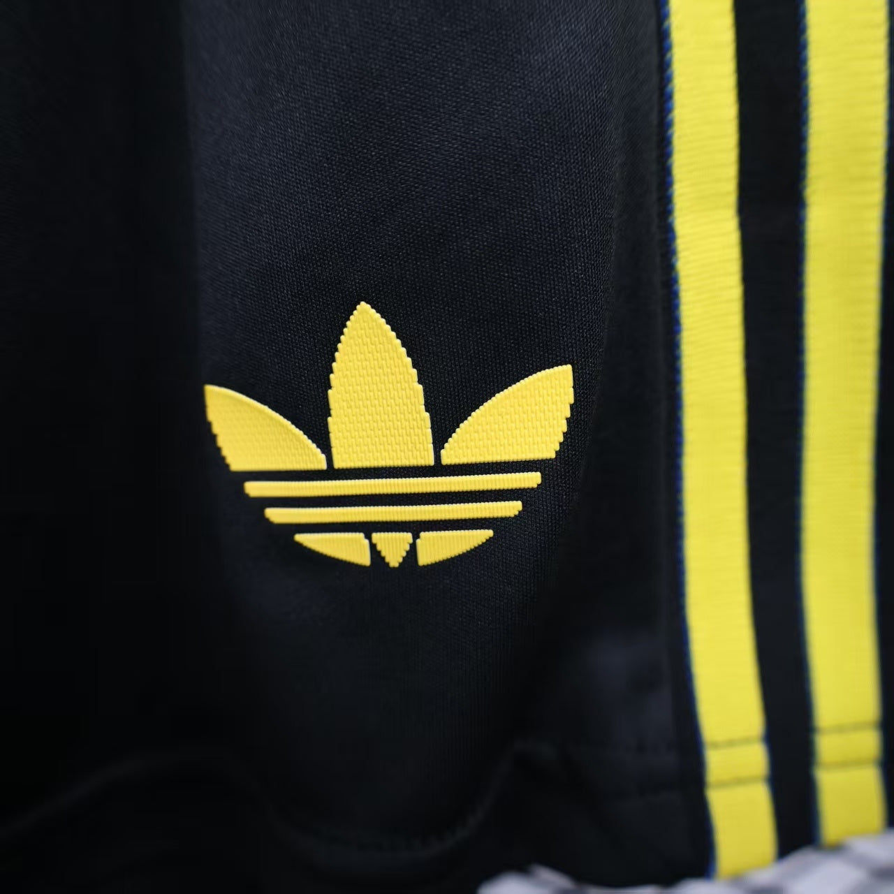 Manchester United 2025/26 Away Black Shorts – Player Edition