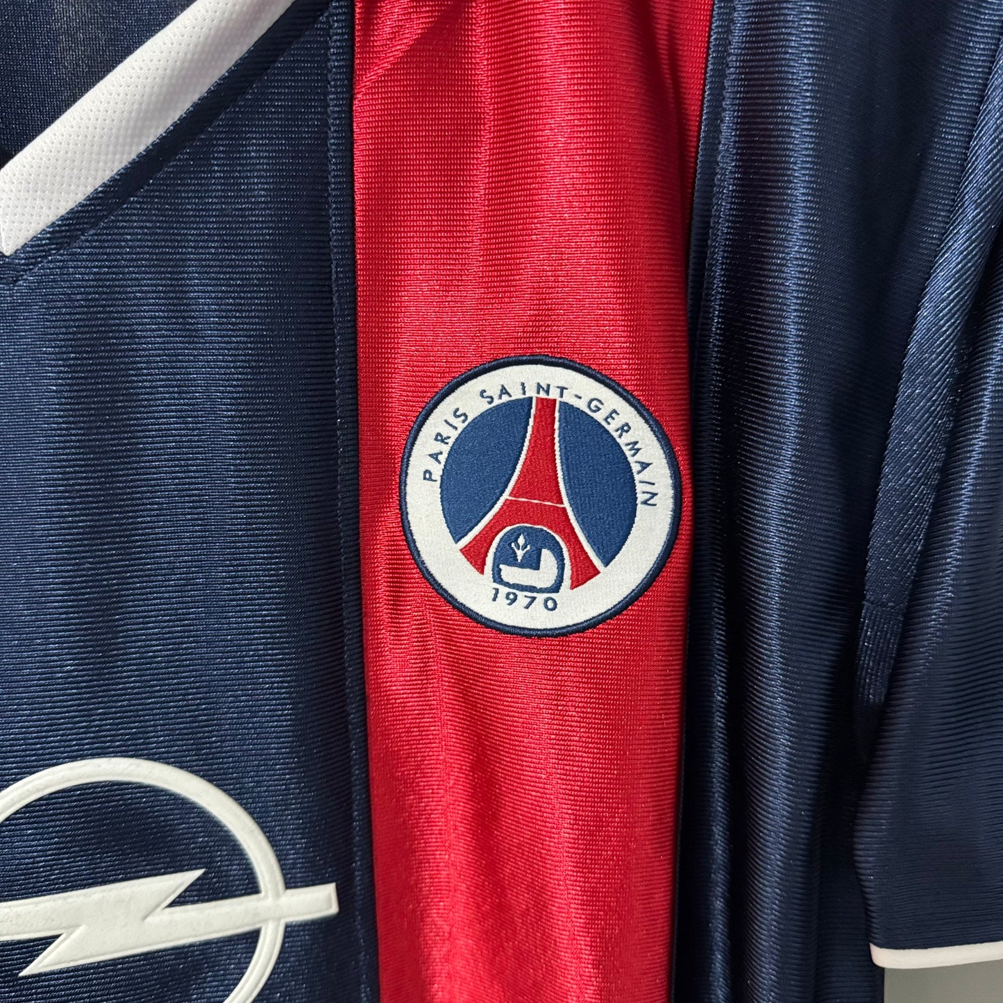 Paris Saint-Germain 2001/02 Home Retro Jersey
