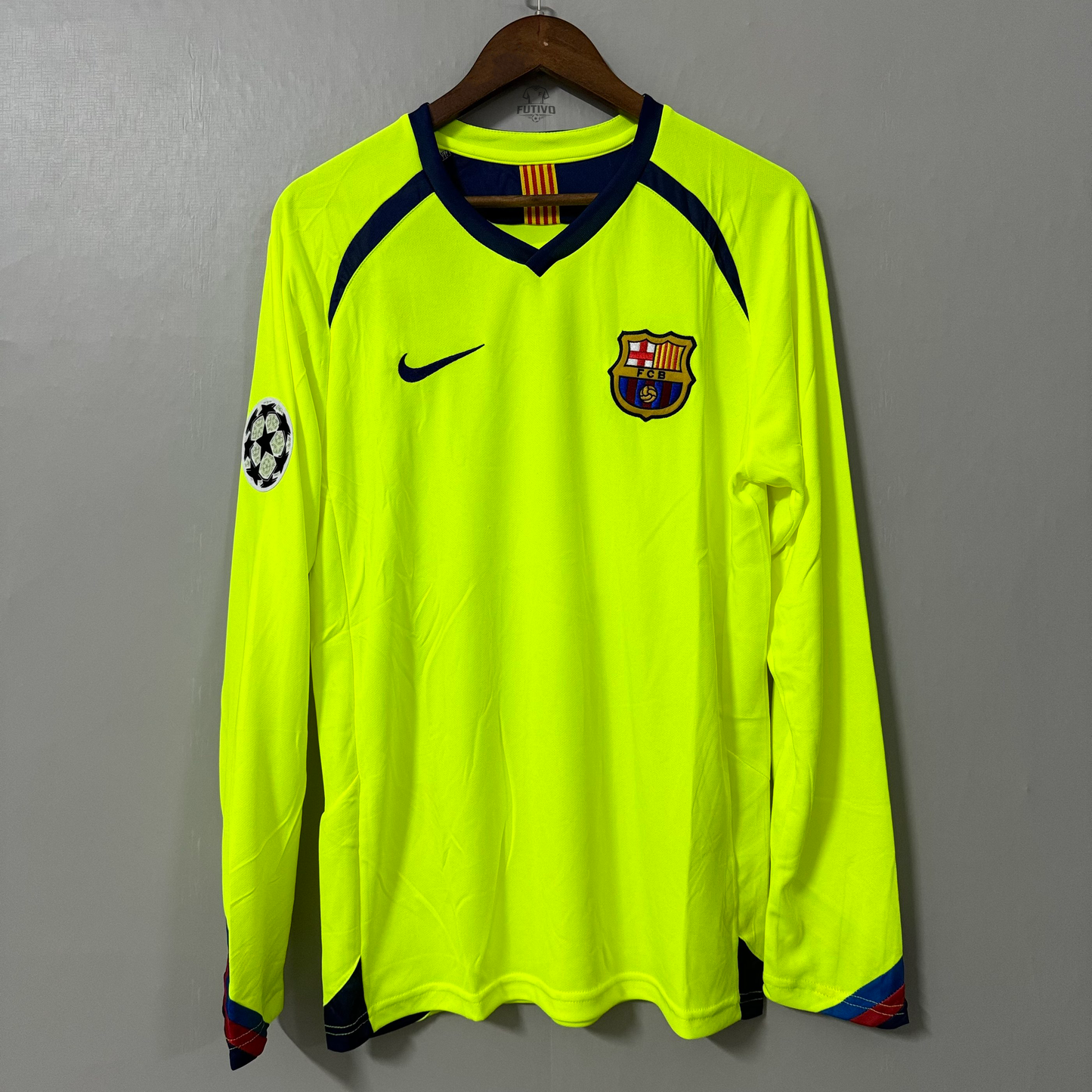 Barcelona 2005/6 Away Long-Sleeve Retro Jersey