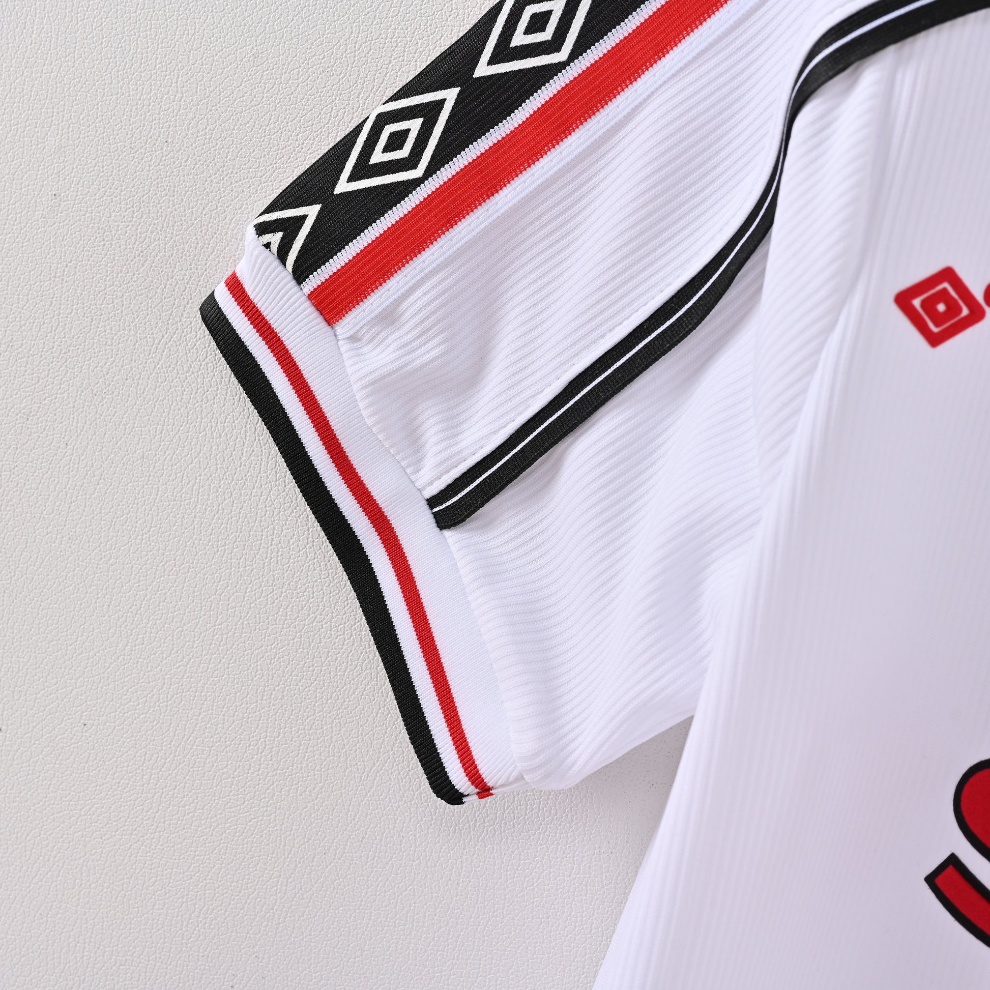 Manchester United 1998/99 Special Commerative White Jersey