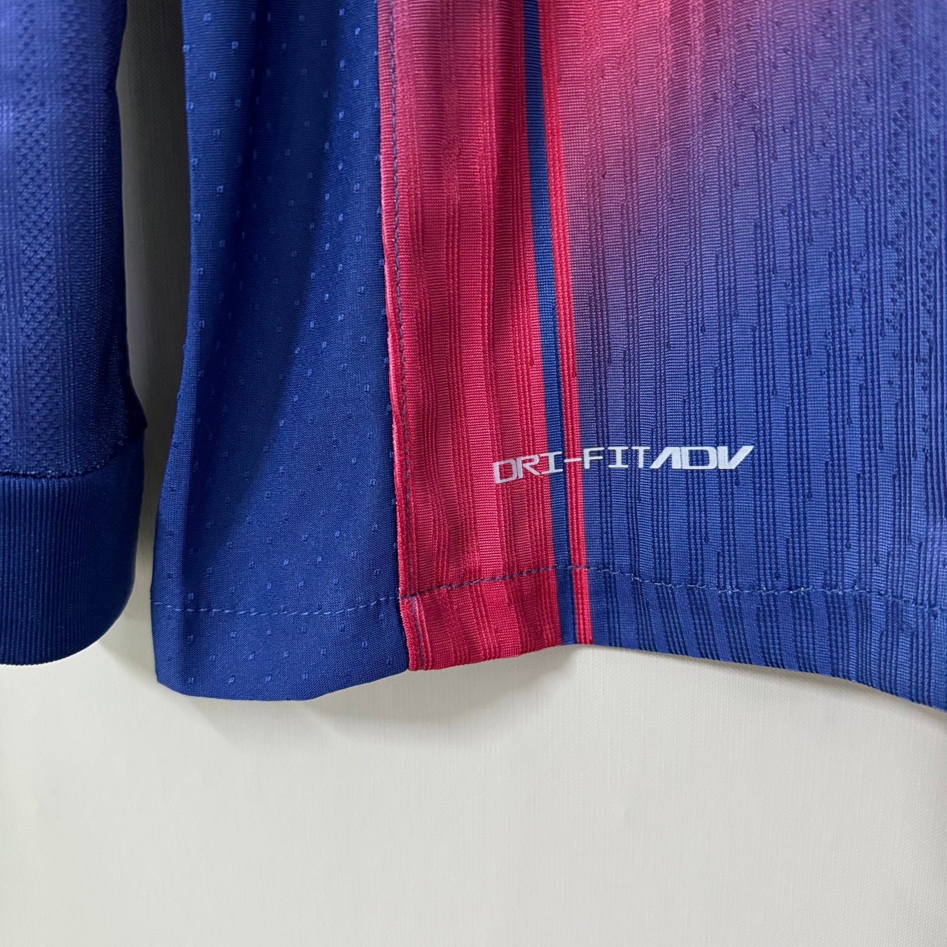 Barcelona 2025/26 Home Long-Sleeve Jersey – Player Edition