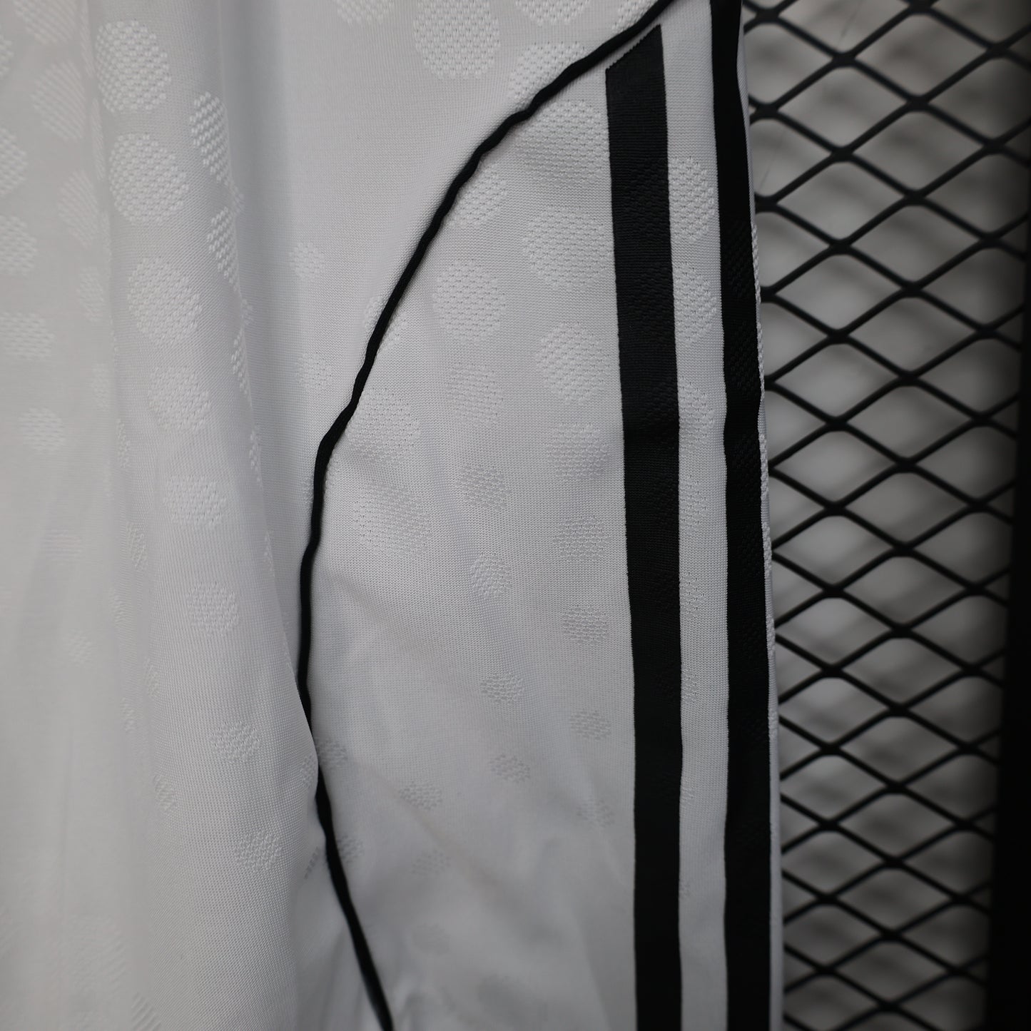 Manchester United 2025/26 Home Shorts – Player Edition