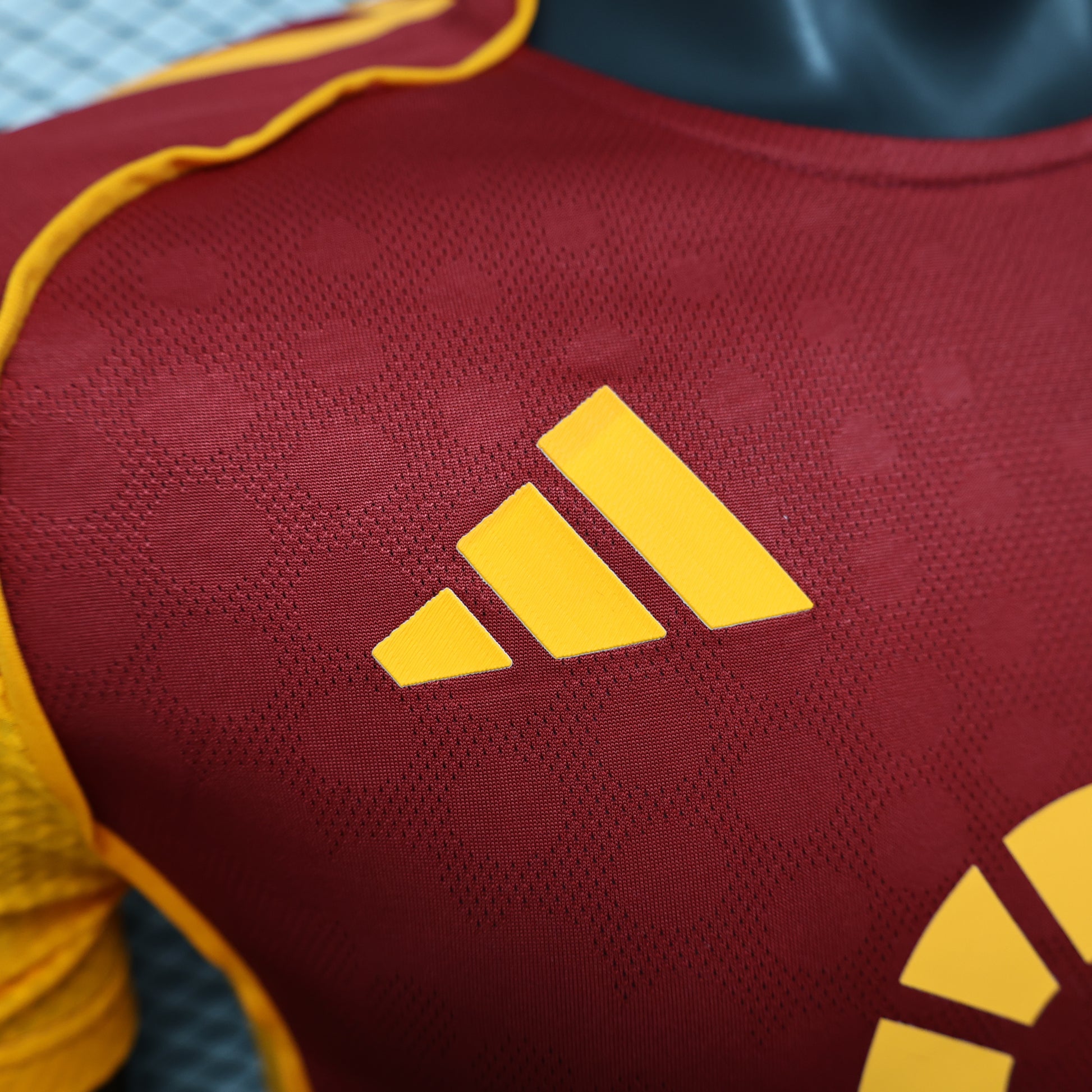 Roma 2025/26 Home Jersey – Player Edition