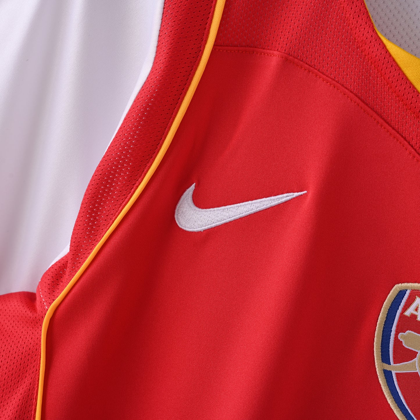 Arsenal 2004/05 Home Retro Jersey