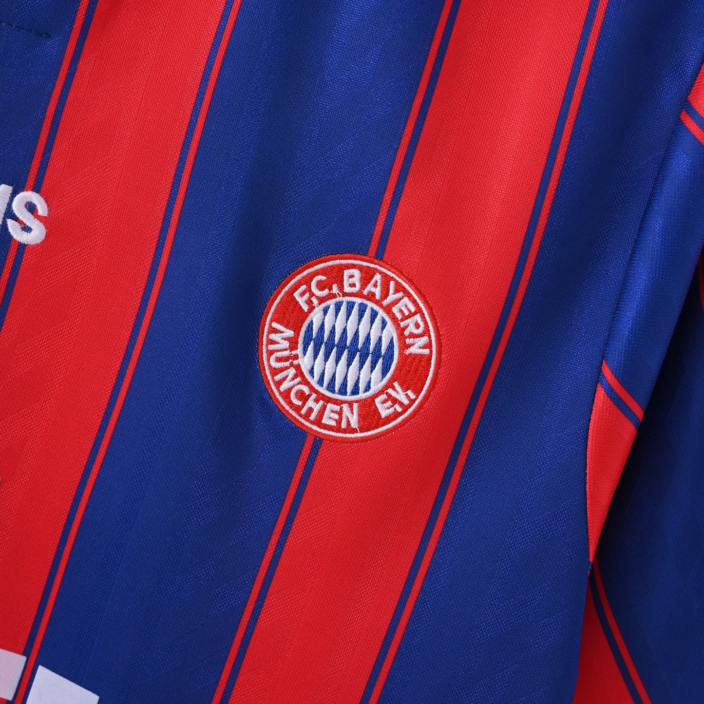 Bayern Munich 1995/97 Home Retro Jersey