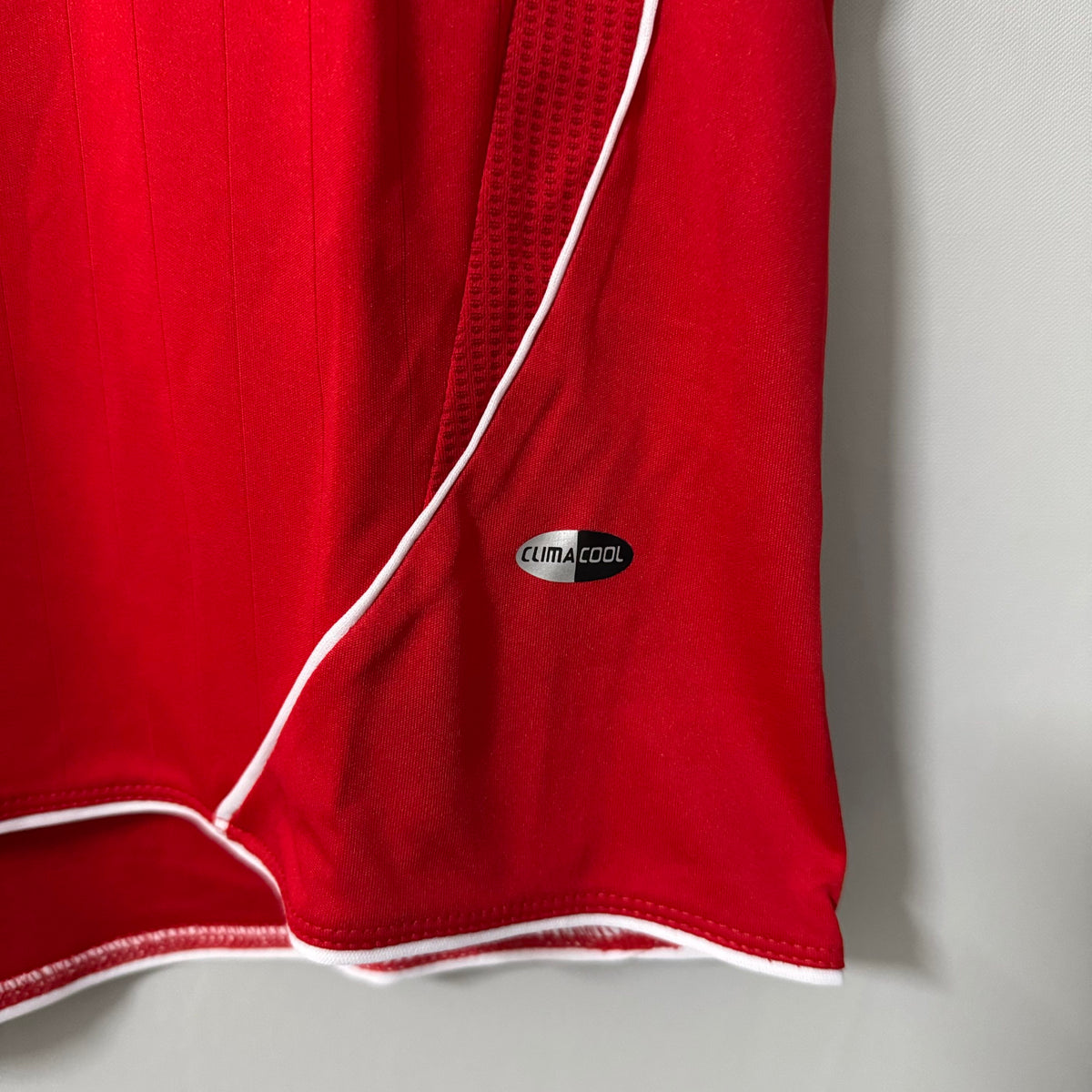 Liverpool 2006/07 Home Retro Jersey