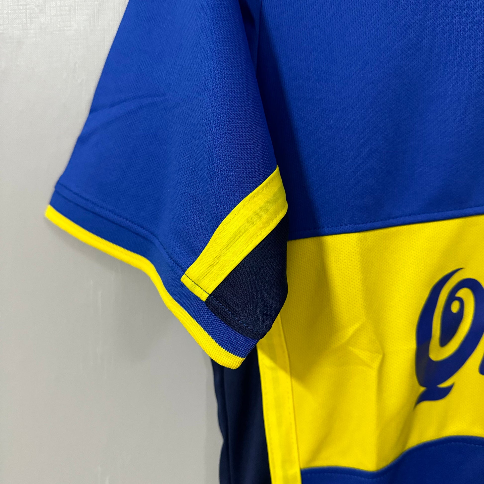 Boca Juniors 2001/02 Home Retro Jersey