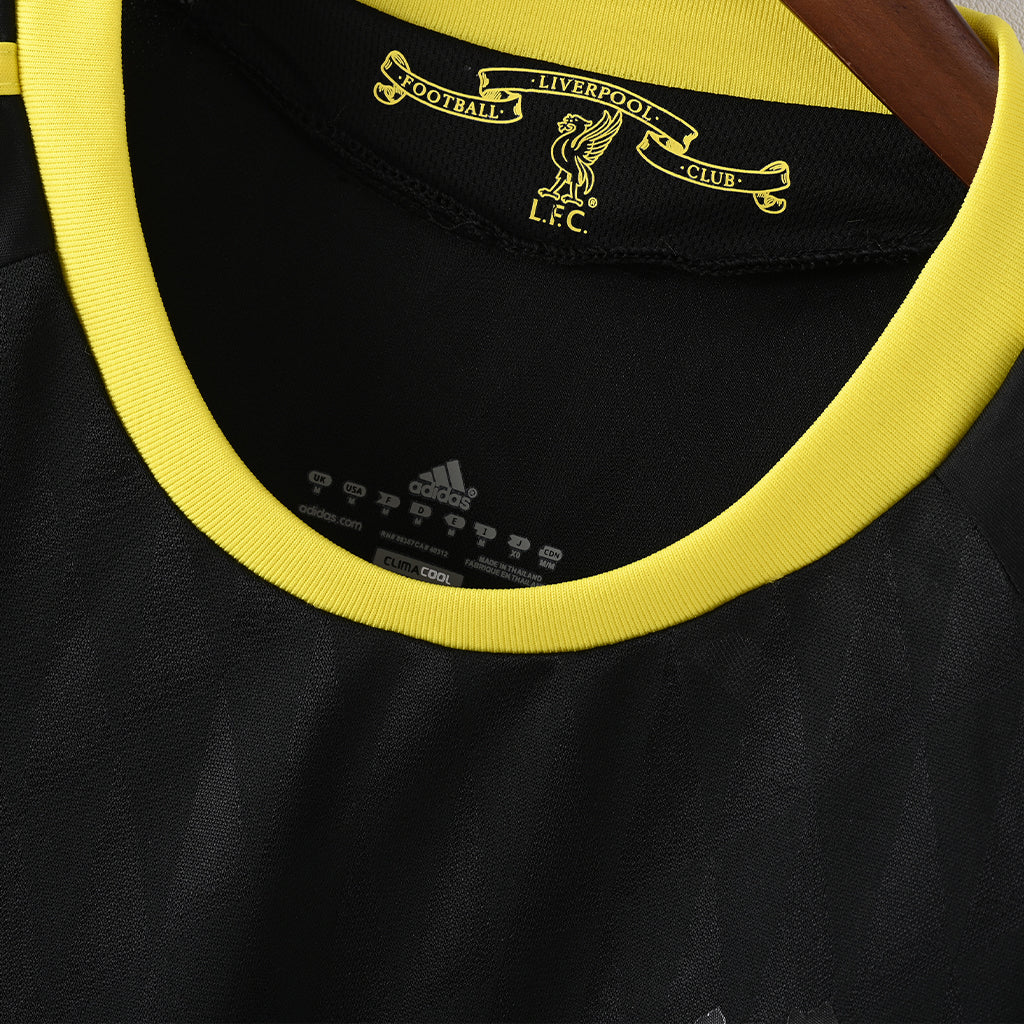 Liverpool 2010/11 Away Retro Jersey