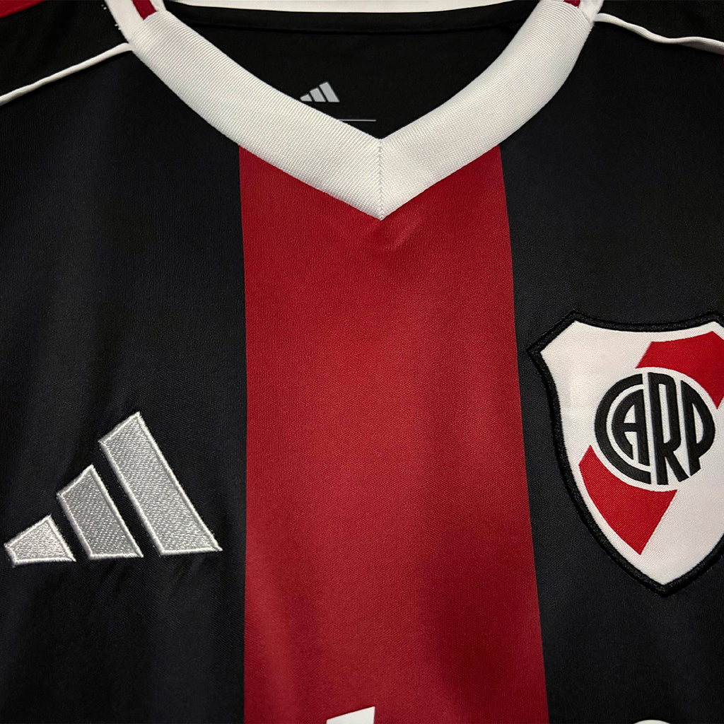 River Plate 2025/26 Away Jersey