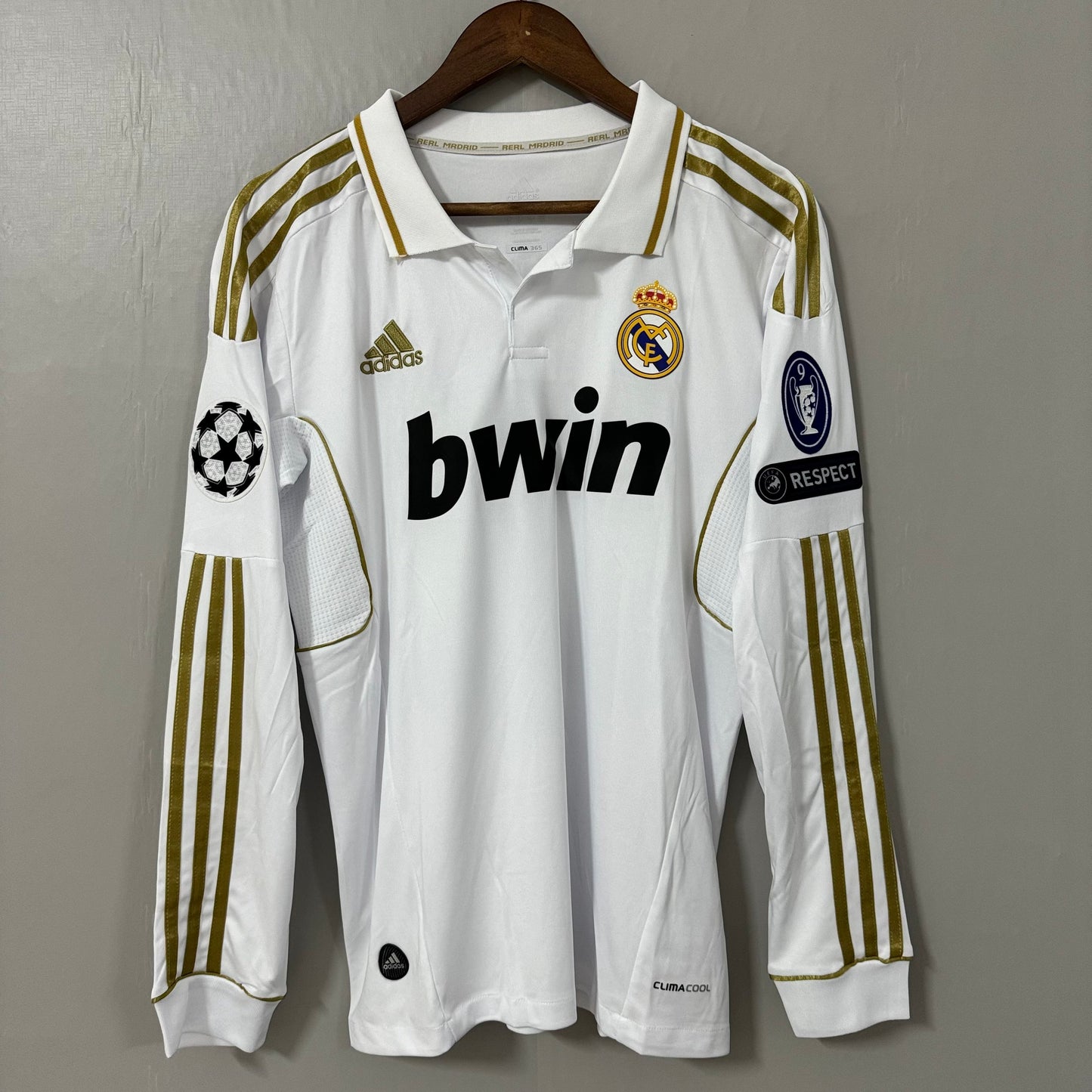 Real Madrid 2011/12 Home Long-Sleeve Retro Jersey