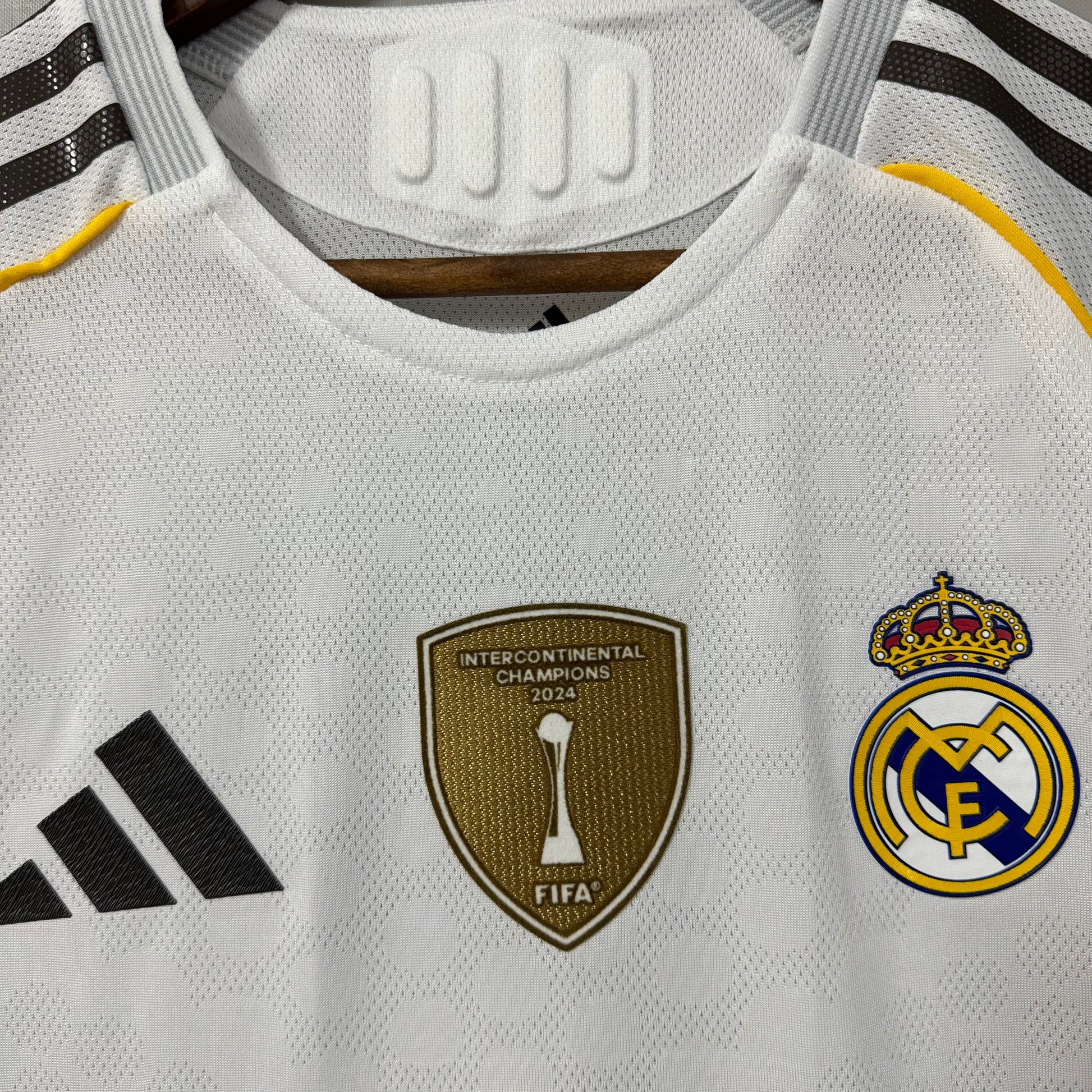 Real Madrid 2025/26 Home Jersey – Player Edition