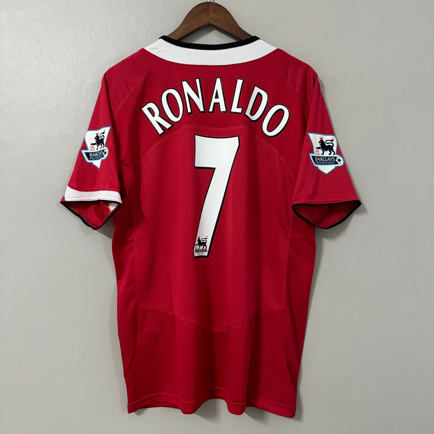 Manchester United 2004/06 Home Retro Jersey