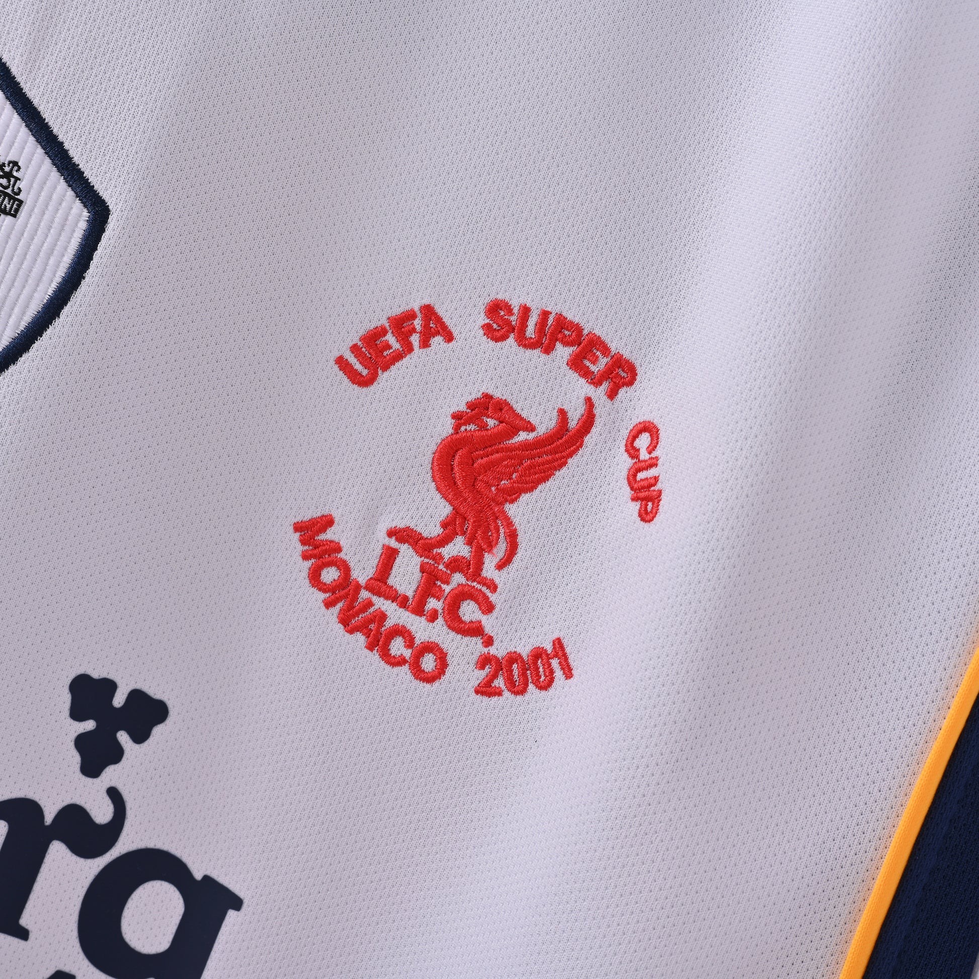 Liverpool 2001/02 Away Retro Jersey