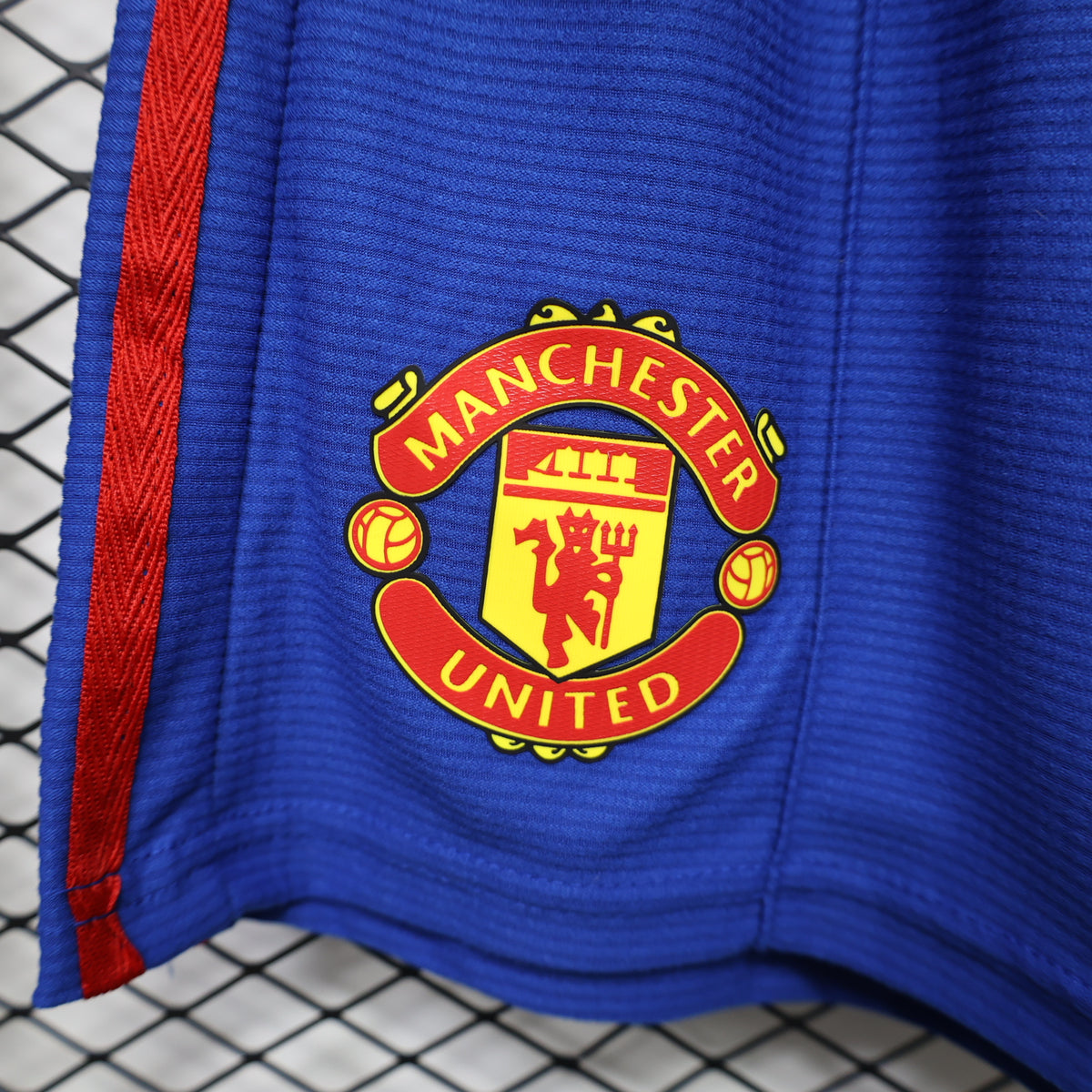 Manchester United 2026/27 Away Shorts – Player Edition