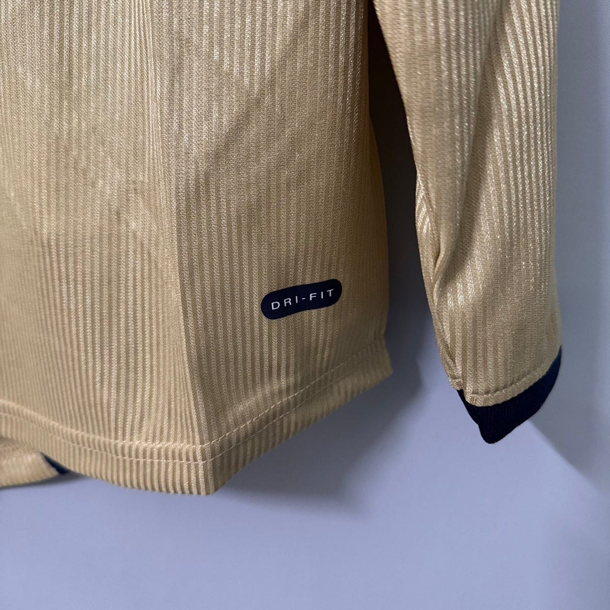Arsenal 2001/02 Away Long-Sleeve Retro Jersey