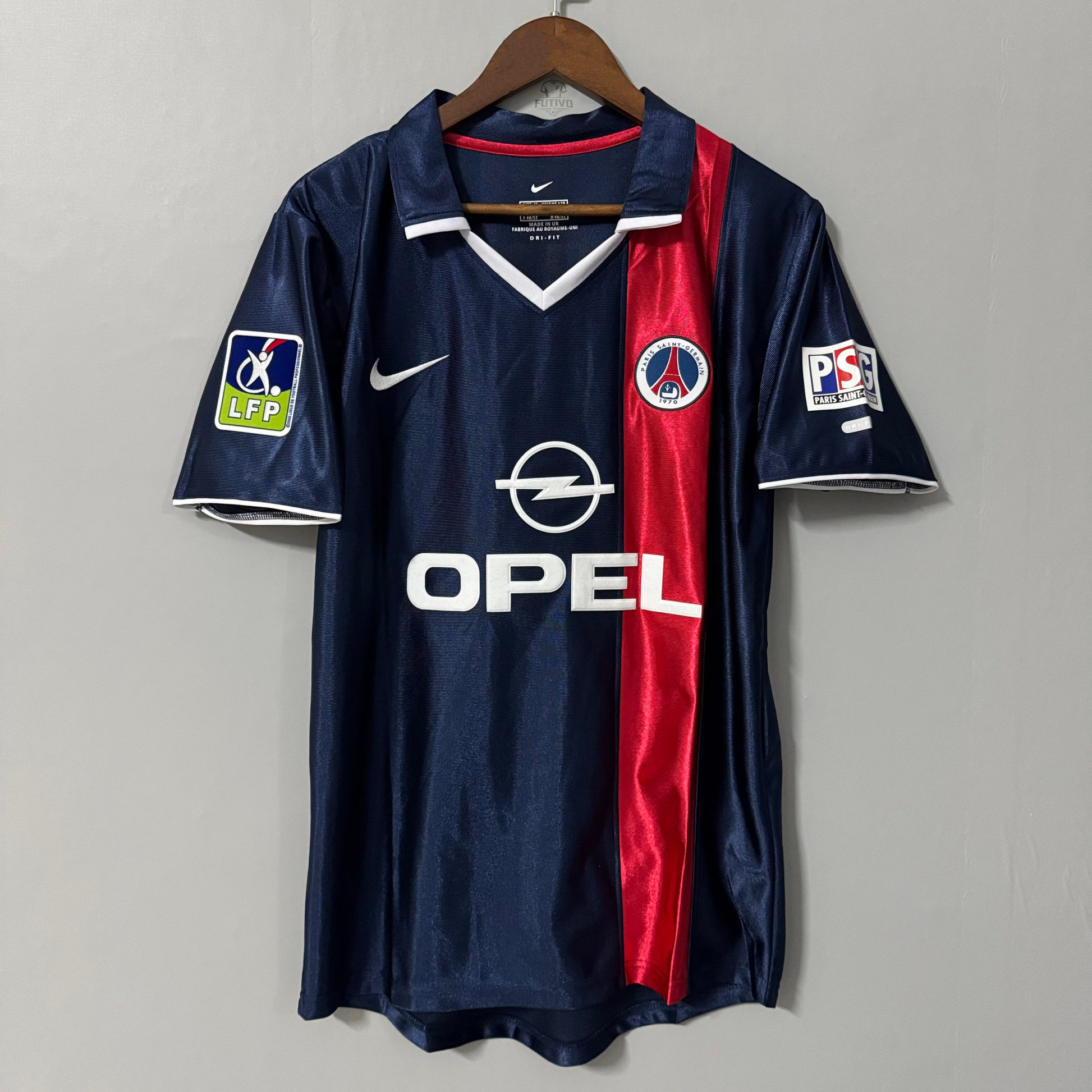 Paris Saint-Germain 2001/02 Home Retro Jersey