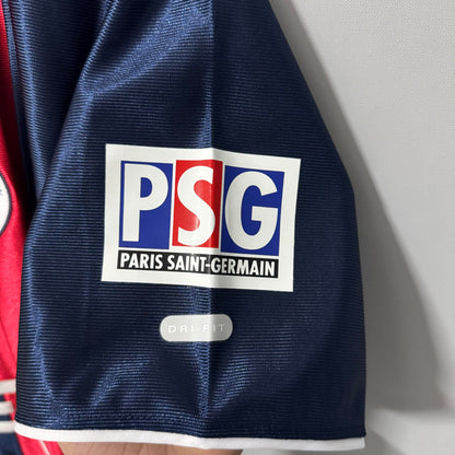 Paris Saint-Germain 2001/02 Home Retro Jersey