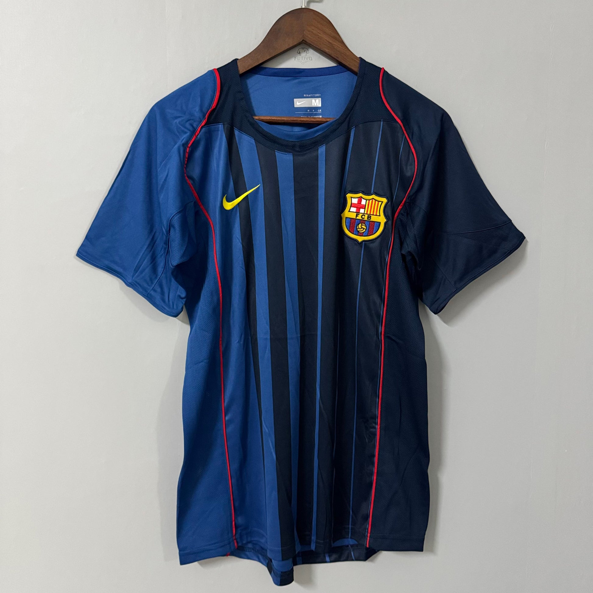 Barcelona 2004/05 Away Retro Jersey