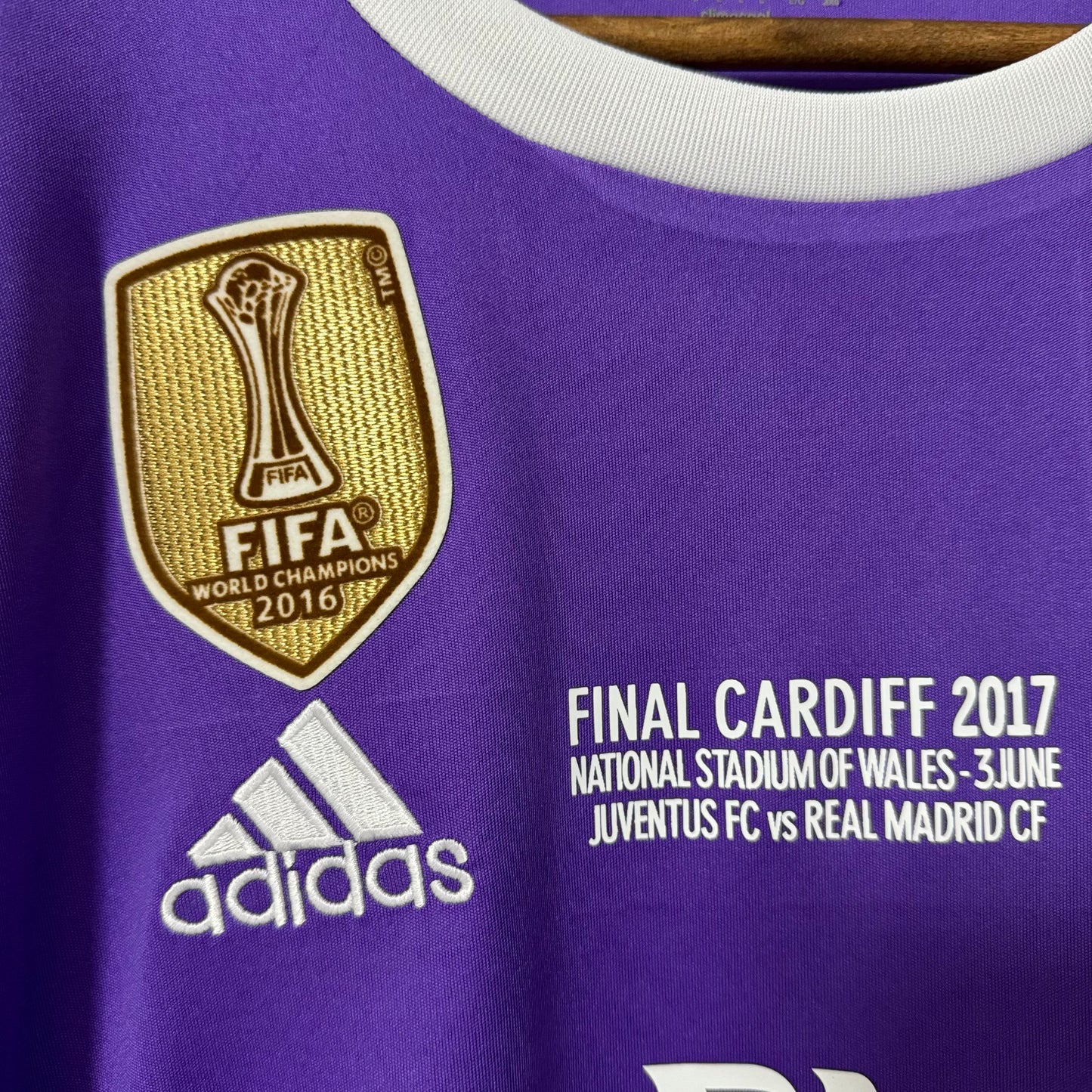 Real Madrid 2016/17 Away (UCL Final) Long-Sleeve Retro Jersey