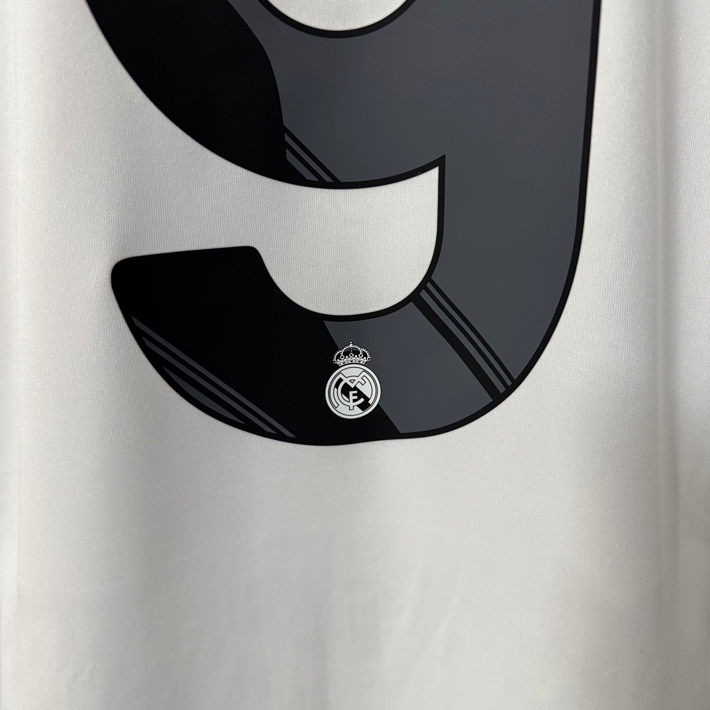 Real Madrid 2009/10 Home Long-Sleeve Retro Jersey