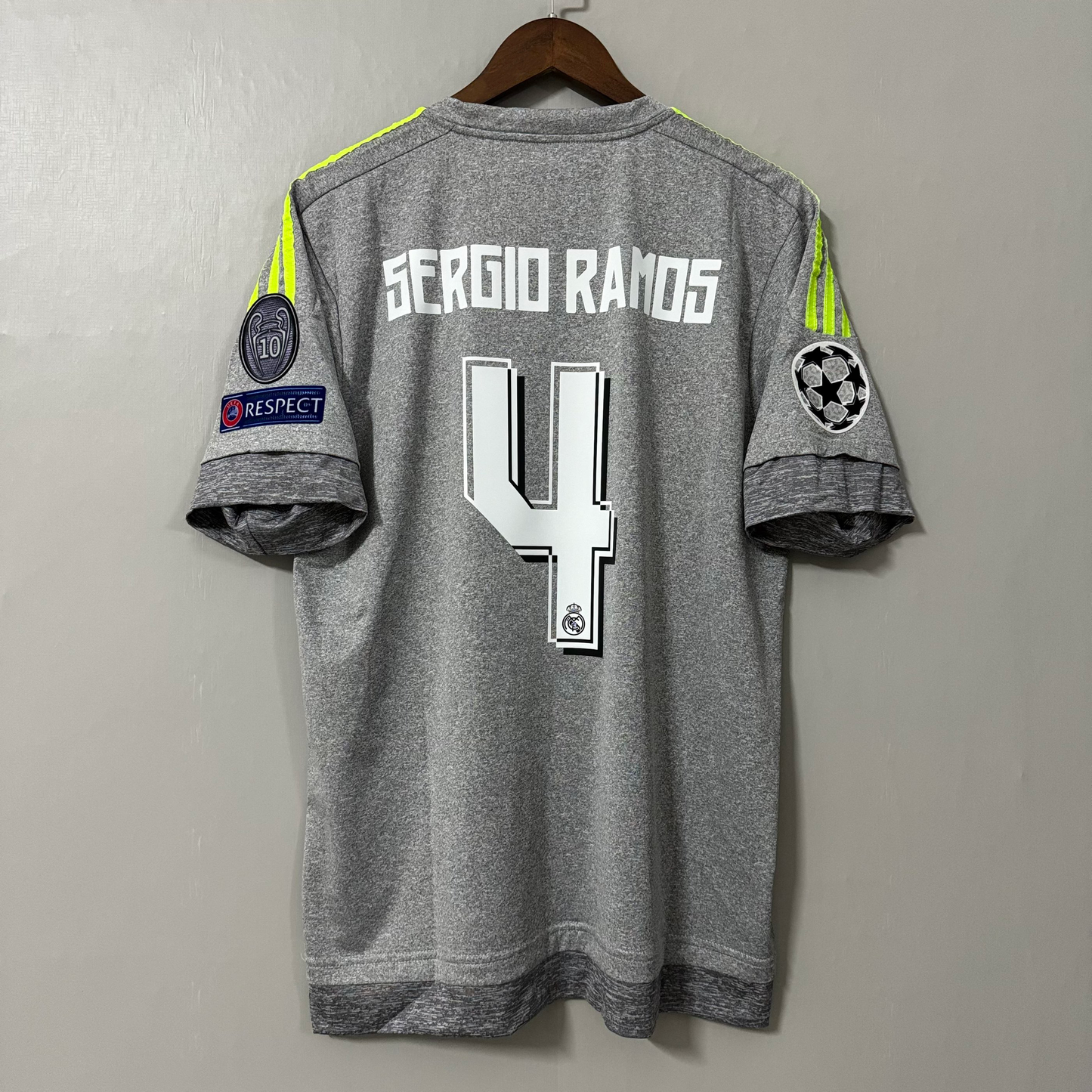 Real Madrid 2015/16 Away Retro Jersey