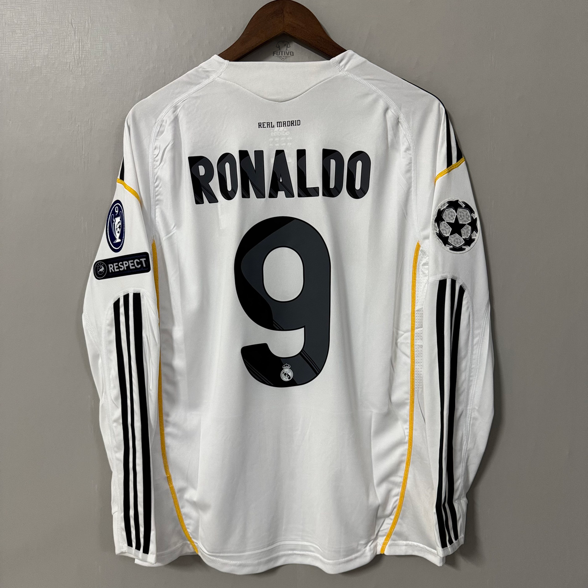 Real Madrid 2009/10 Home Long-Sleeve Retro Jersey