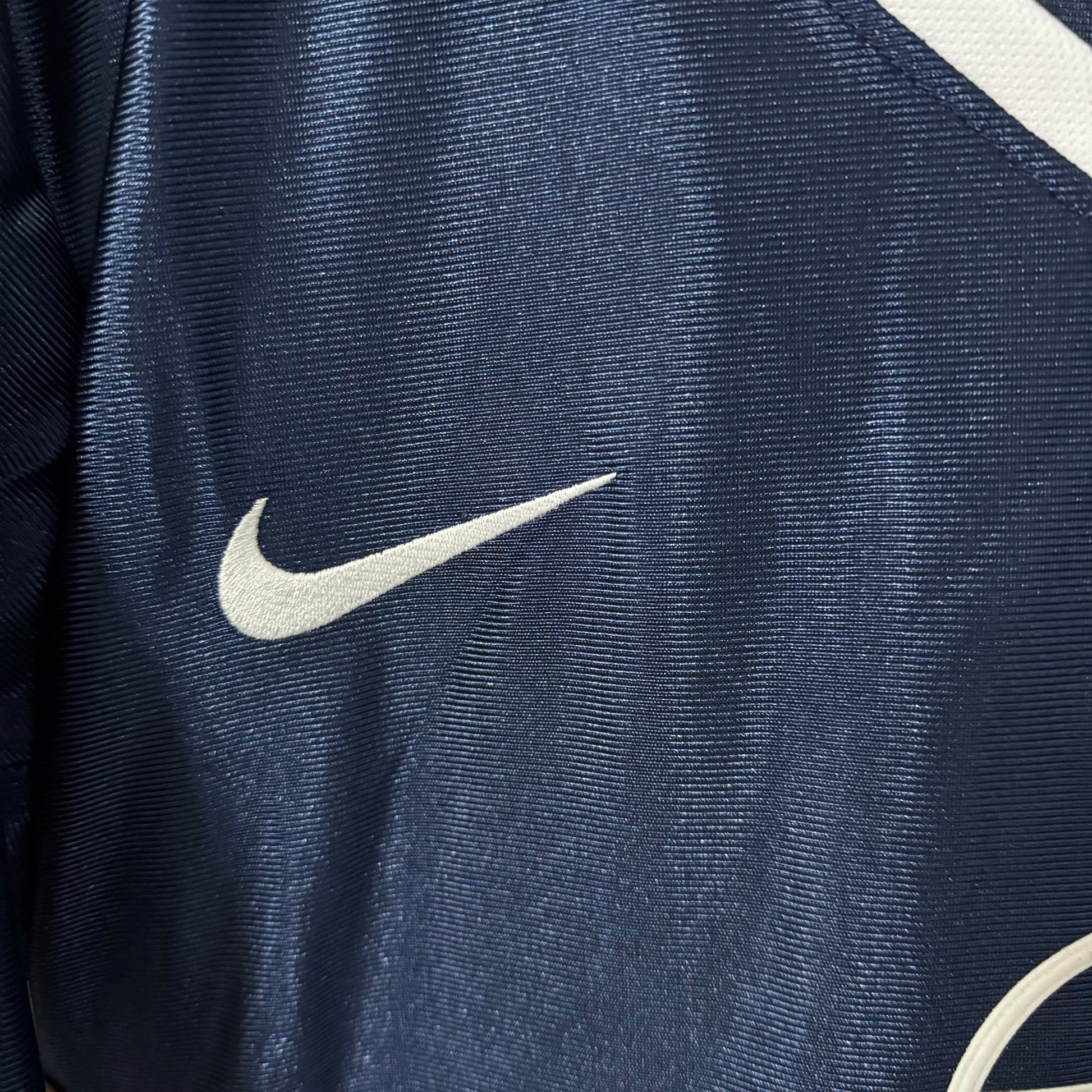 Paris Saint-Germain 2001/02 Home Retro Jersey