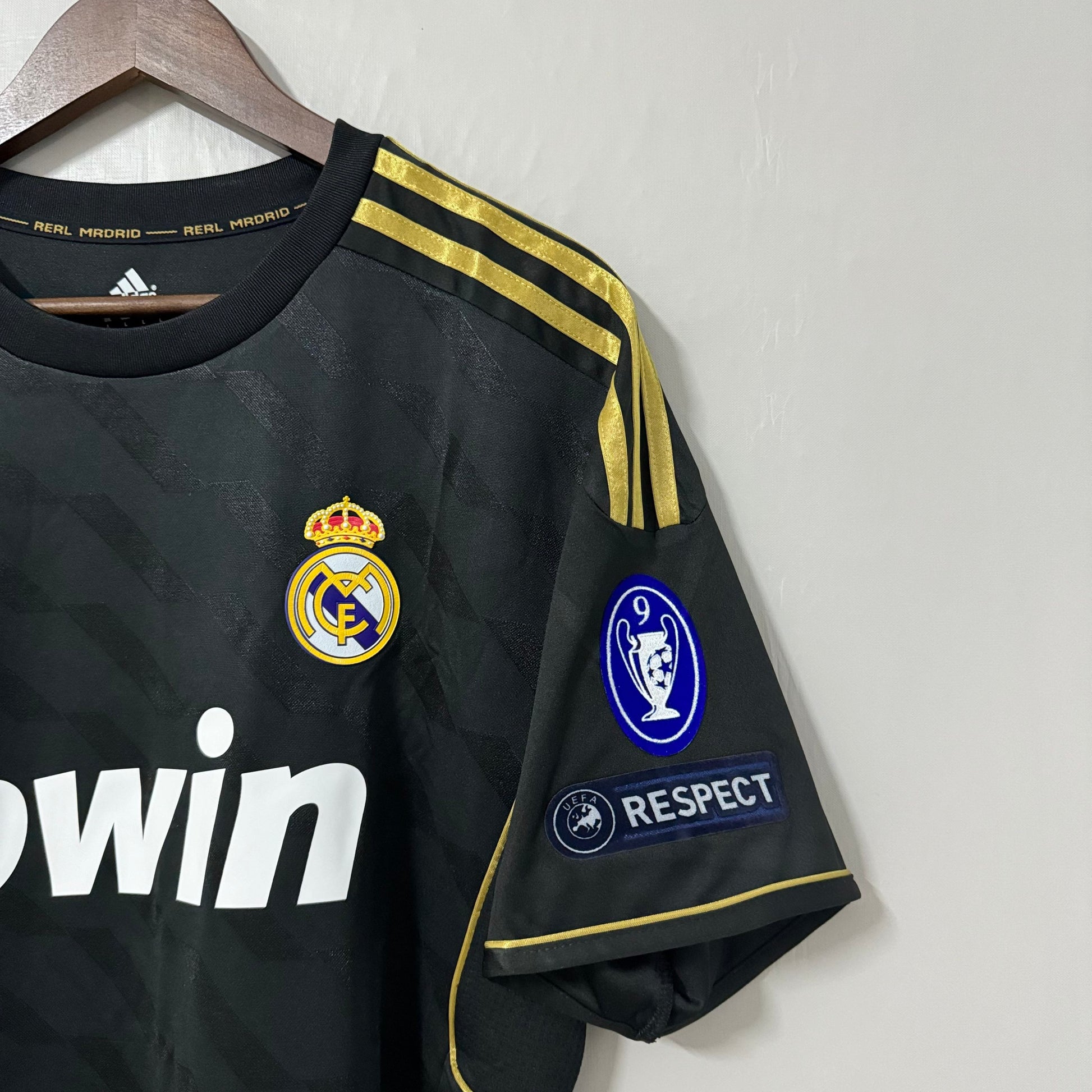 Real Madrid 2011/12 Away Retro Jersey