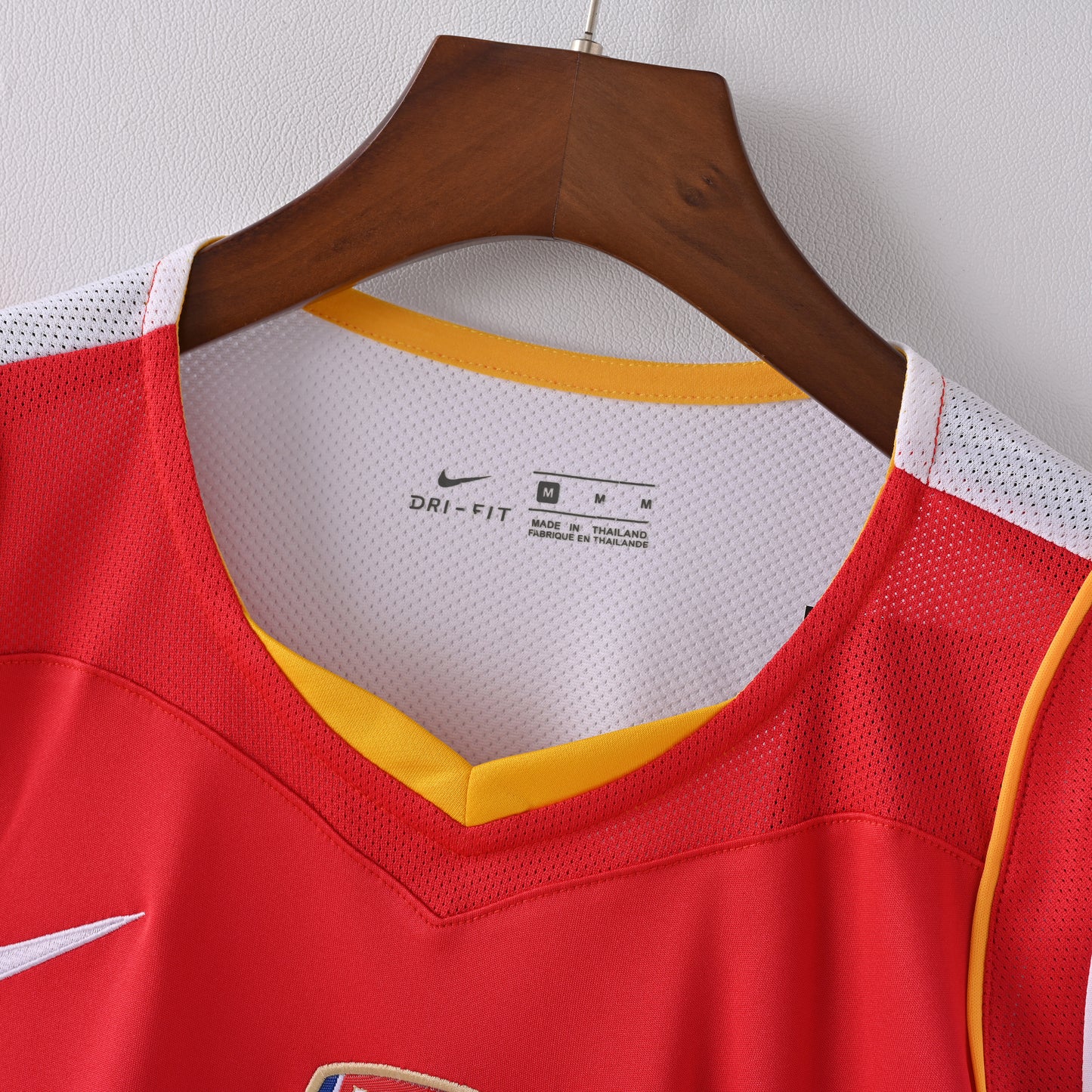 Arsenal 2004/05 Home Retro Jersey