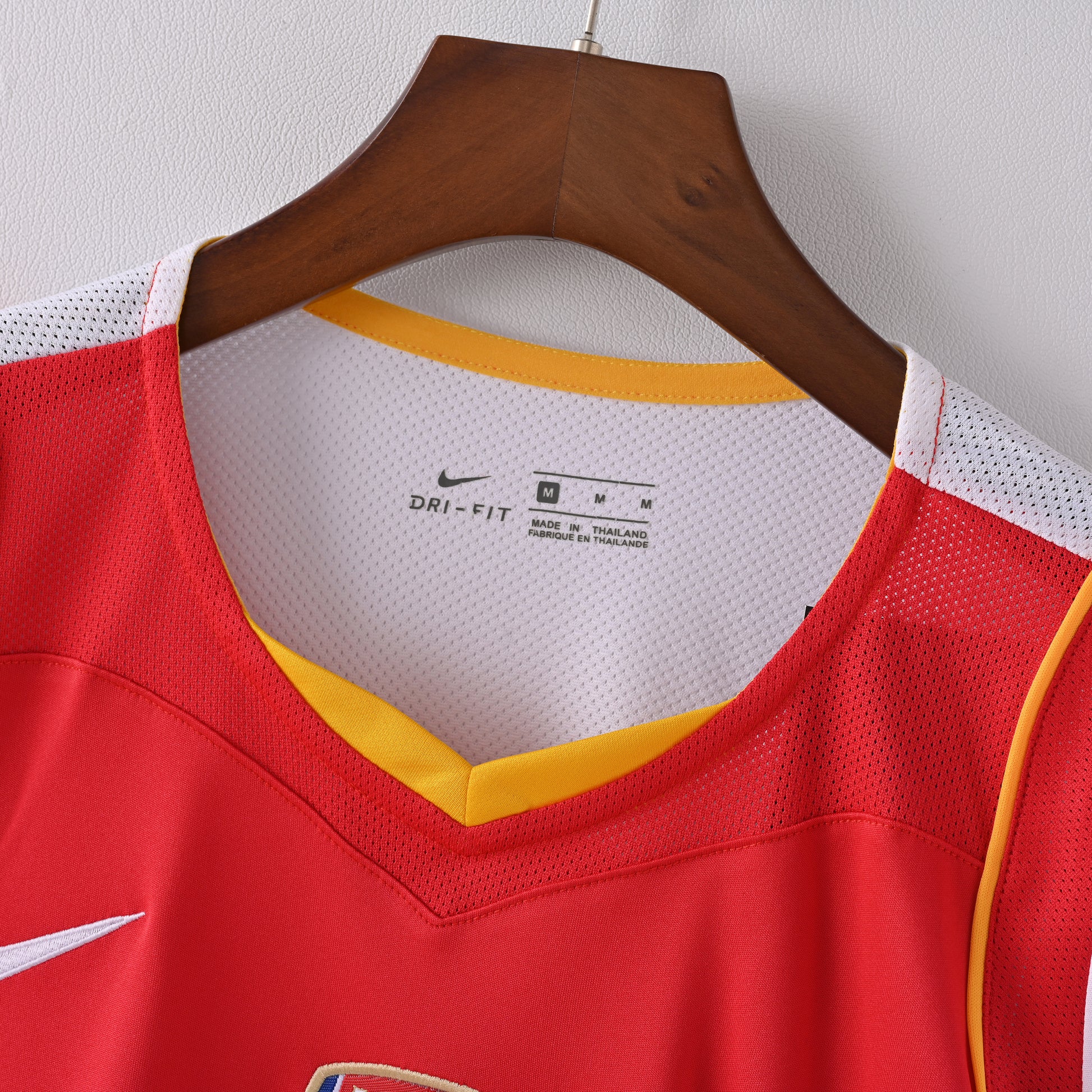 Arsenal 2004/05 Home Retro Jersey