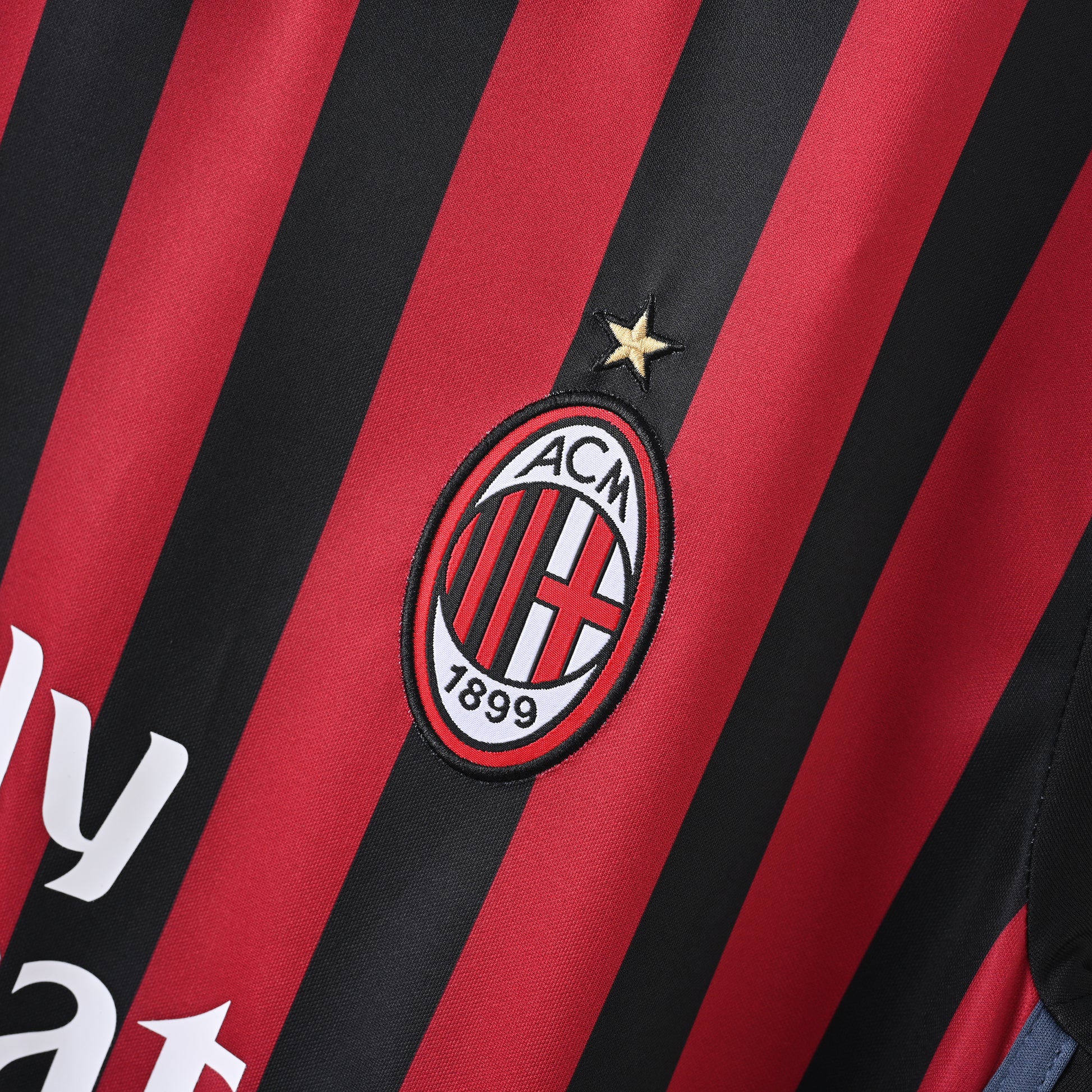 AC Milan 2016/17 Home Retro Jersey